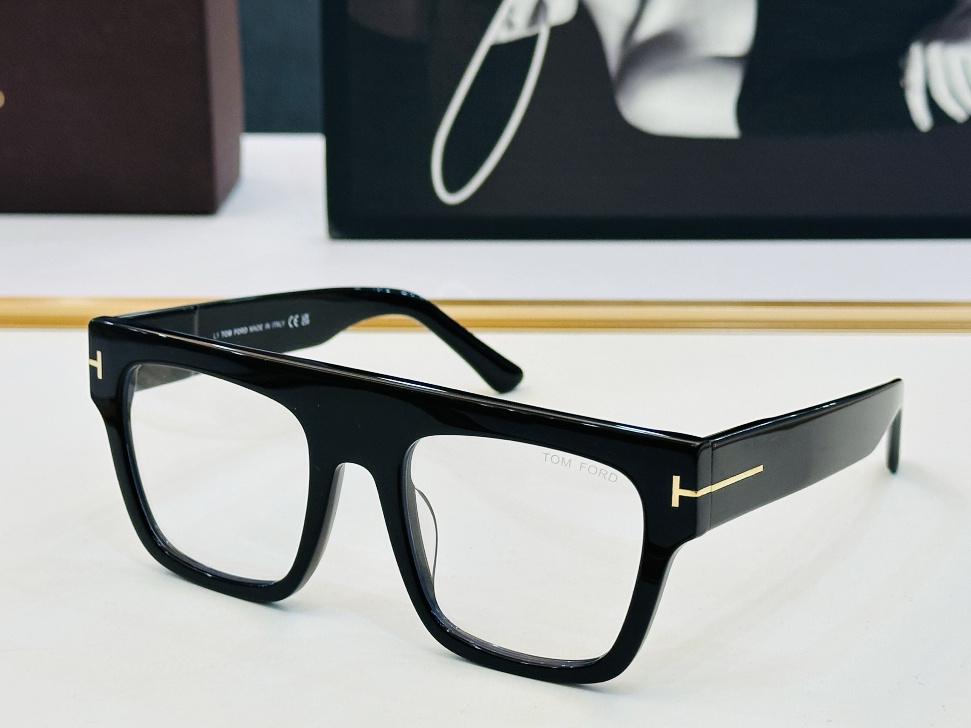 🎉TOM FOR*🎉汤姆家 Model: FT0947 Size：52口22-145 时尚框 板材太阳镜