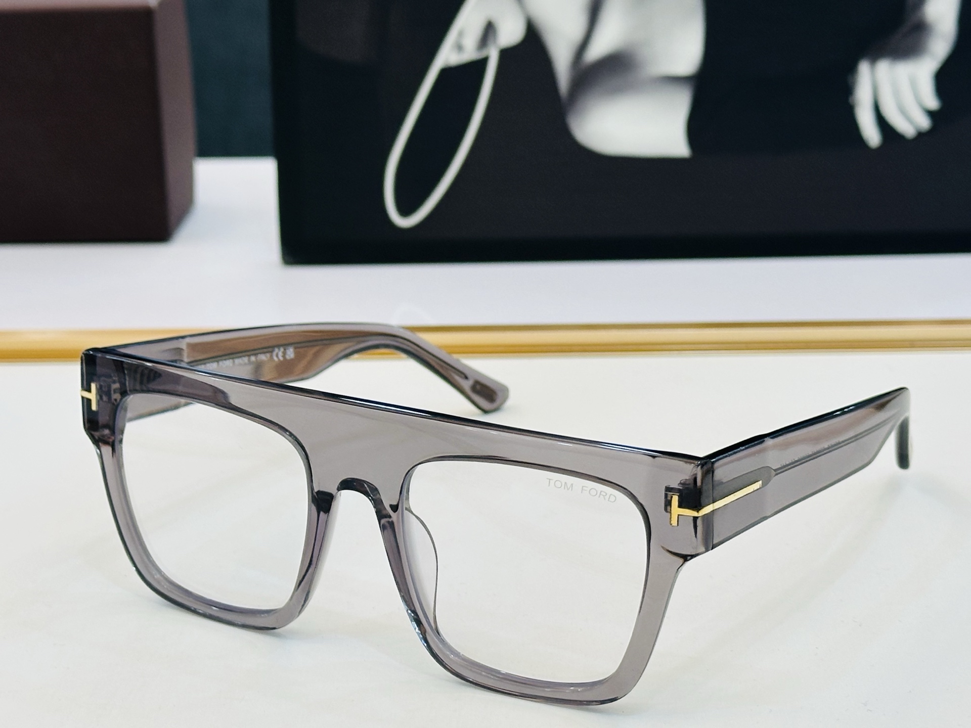 🎉TOM FOR*🎉汤姆家 Model: FT0947 Size：52口22-145 时尚框 板材太阳镜