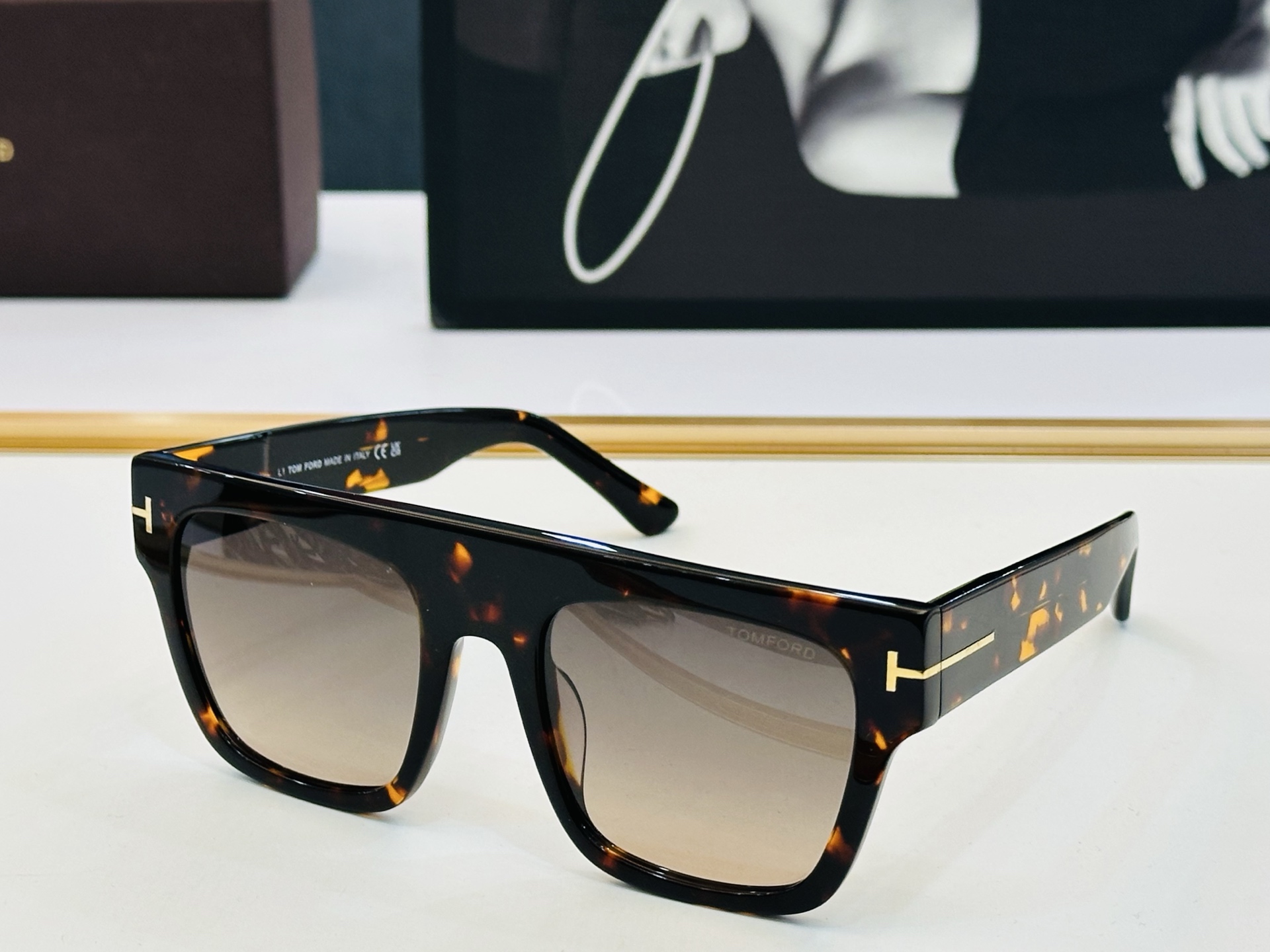 🎉TOM FOR*🎉汤姆家 Model: FT0947 Size：52口22-145 时尚框 板材太阳镜