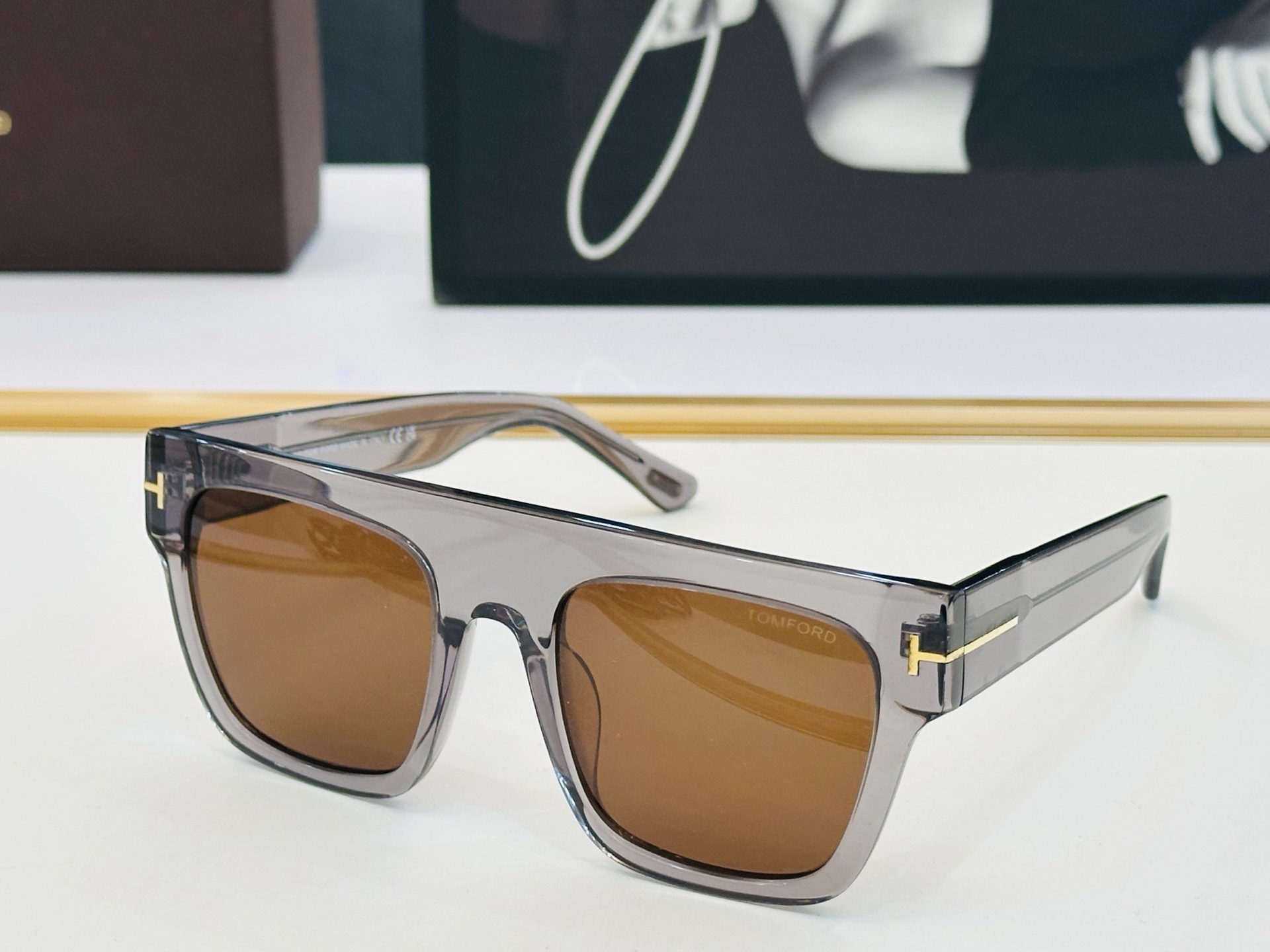 🎉TOM FOR*🎉汤姆家 Model: FT0947 Size：52口22-145 时尚框 板材太阳镜