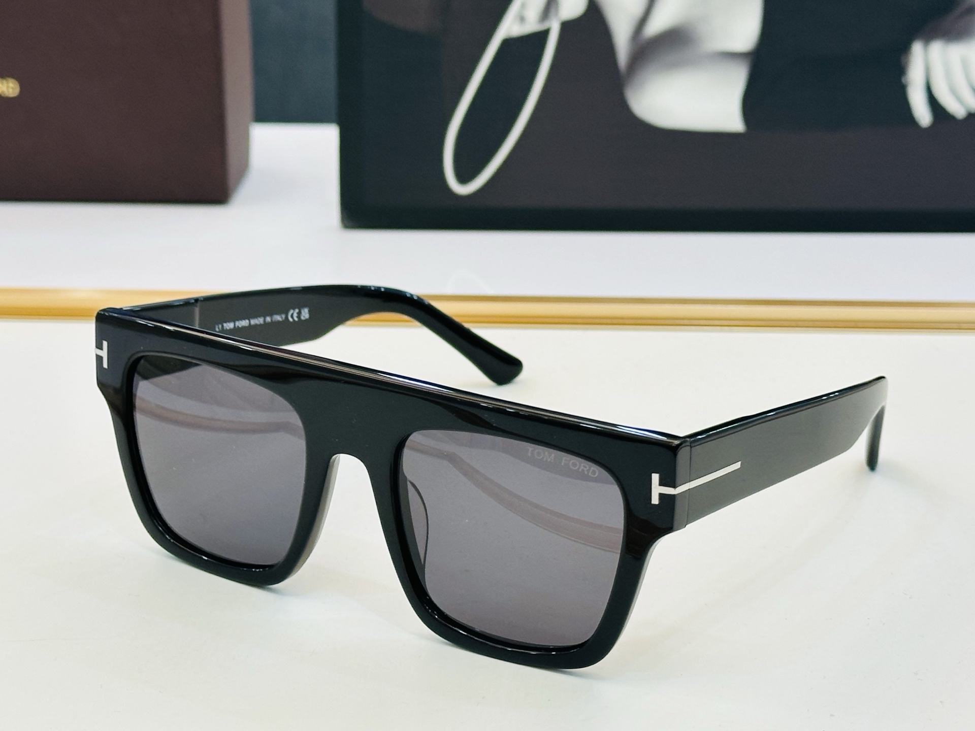 🎉TOM FOR*🎉汤姆家 Model: FT0947 Size：52口22-145 时尚框 板材太阳镜