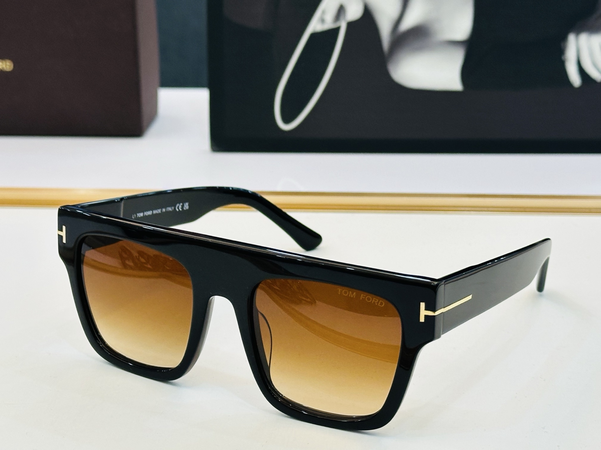 🎉TOM FOR*🎉汤姆家 Model: FT0947 Size：52口22-145 时尚框 板材太阳镜