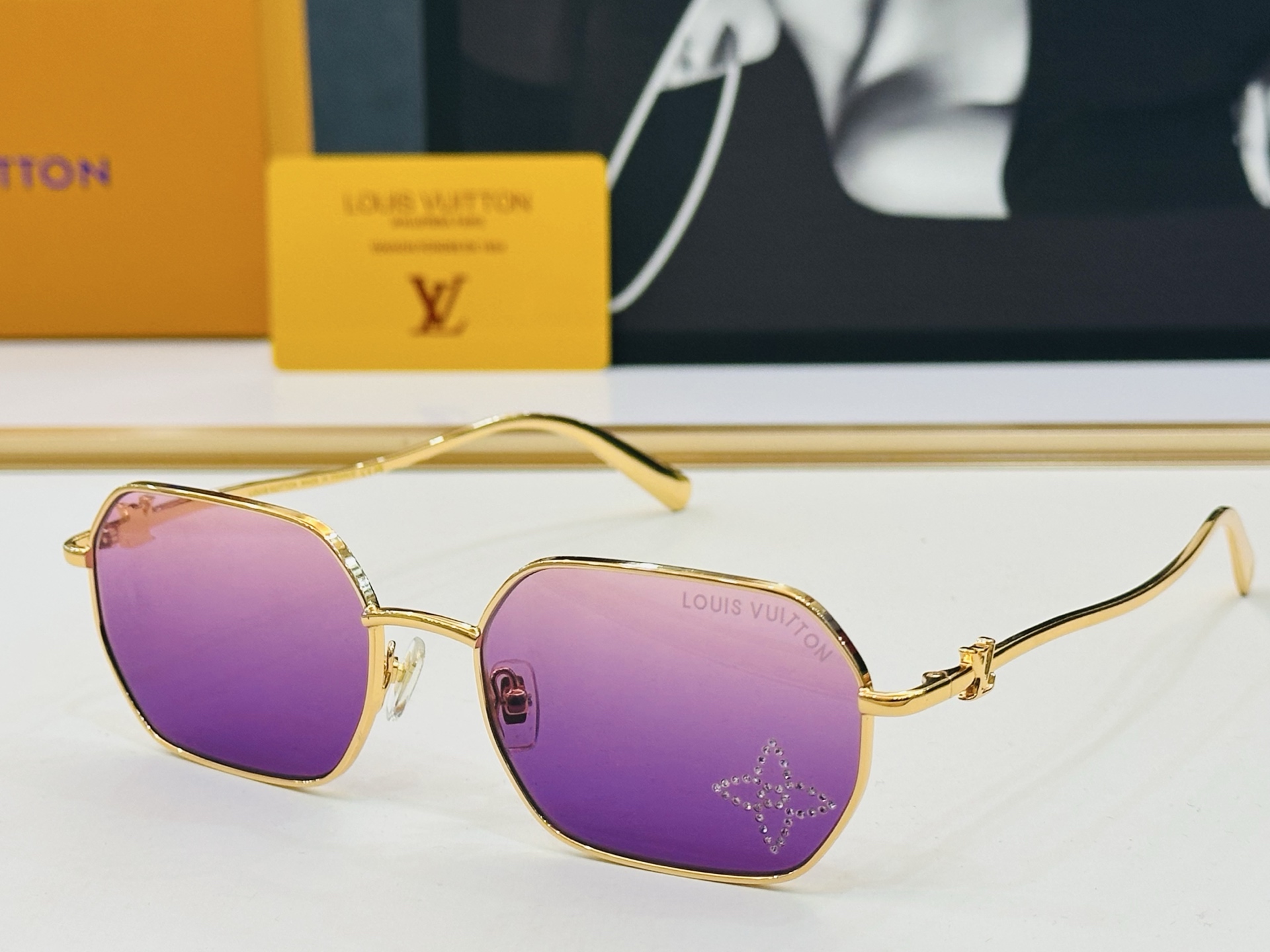 路易家 🎩Z1667LU Size：55口19-145 充满活力的 展现独特个性🌟展现大气的你 K高品质