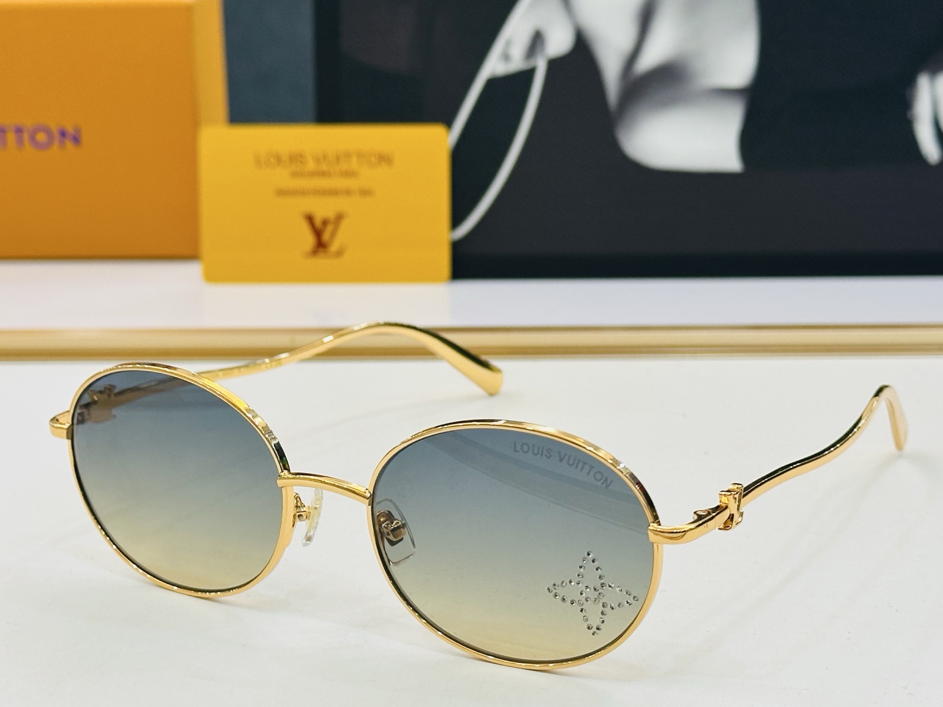 路易家 🎩Z1666LU Size：55口19-145 充满活力的 展现独特个性🌟展现大气的你 K高品质