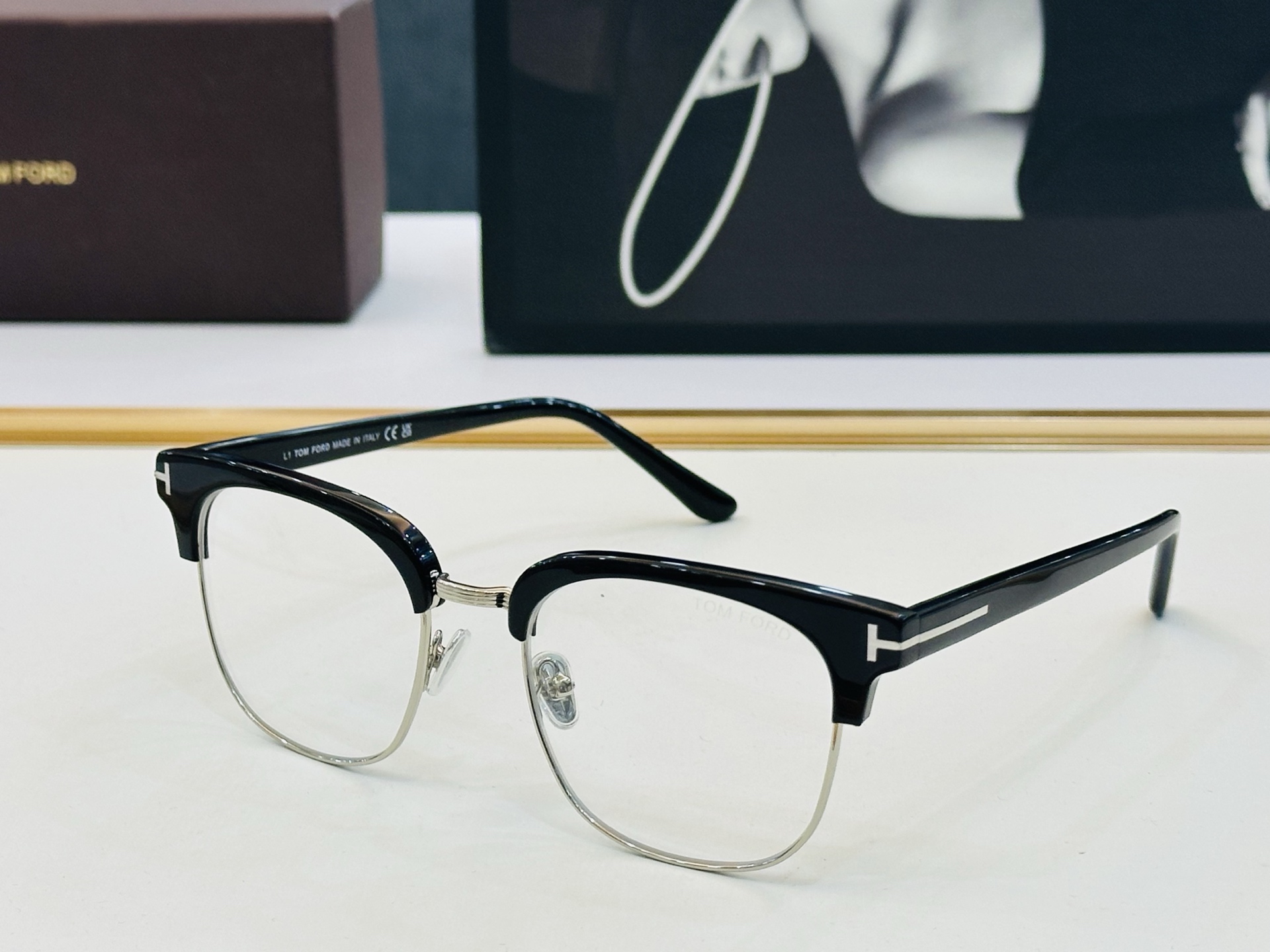 🎉TOM FOR*🎉汤姆家 Model: FT1165 Size：52口20-145 时尚框 板材👓 C