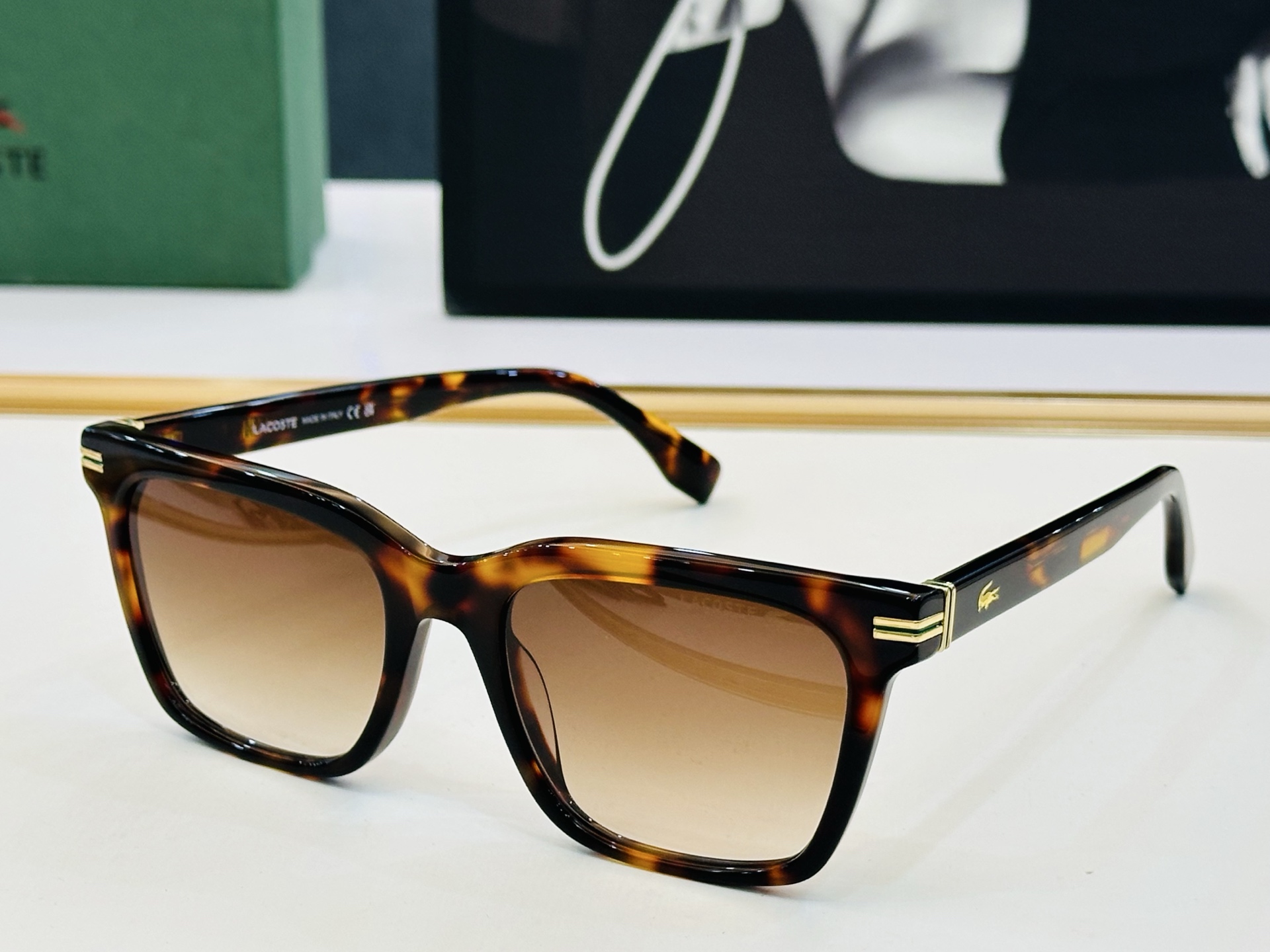 🆕 鳄鱼 LACOSTE 最新款L6056 Size：54口19-145 💫💫时尚舒适 💍Z超轻