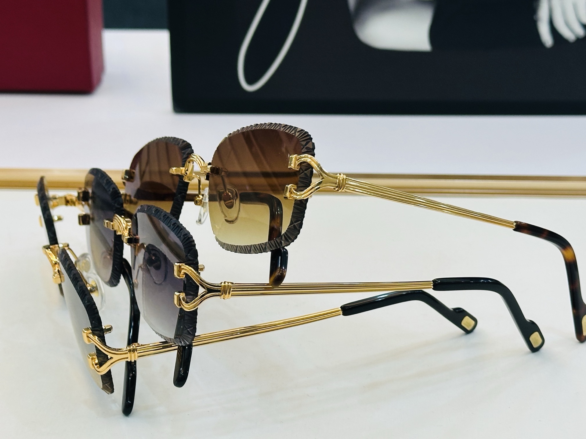 🆕 原版Cartie* 卡家 太阳镜 CT0768S Size：57口17-142 电镀工艺精湛大牌品 