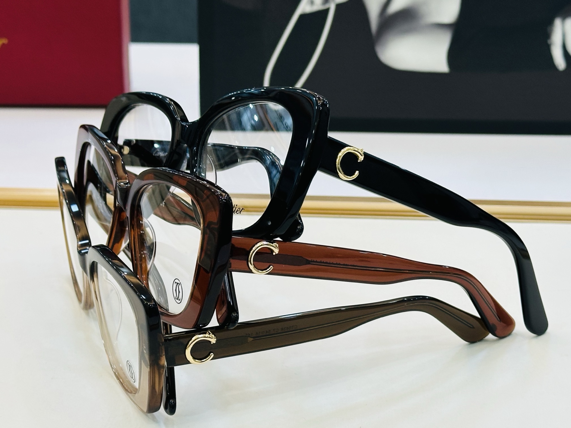 Cartier-卡家 ✨CT0438 Size：54口19-145不挑脸型 简约大气 时尚休闲平光镜框 