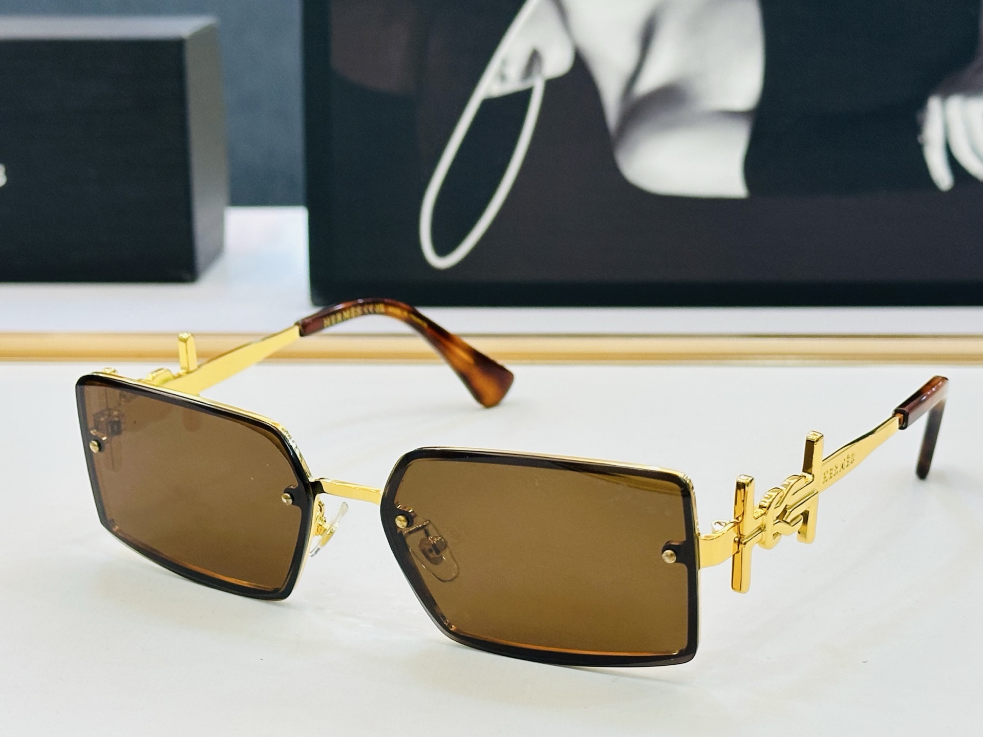 爱马仕 网红款 9716 Size：60口16-145 👏🎉超级经典 高品质墨镜🎈色][色] 倍戴豪无压