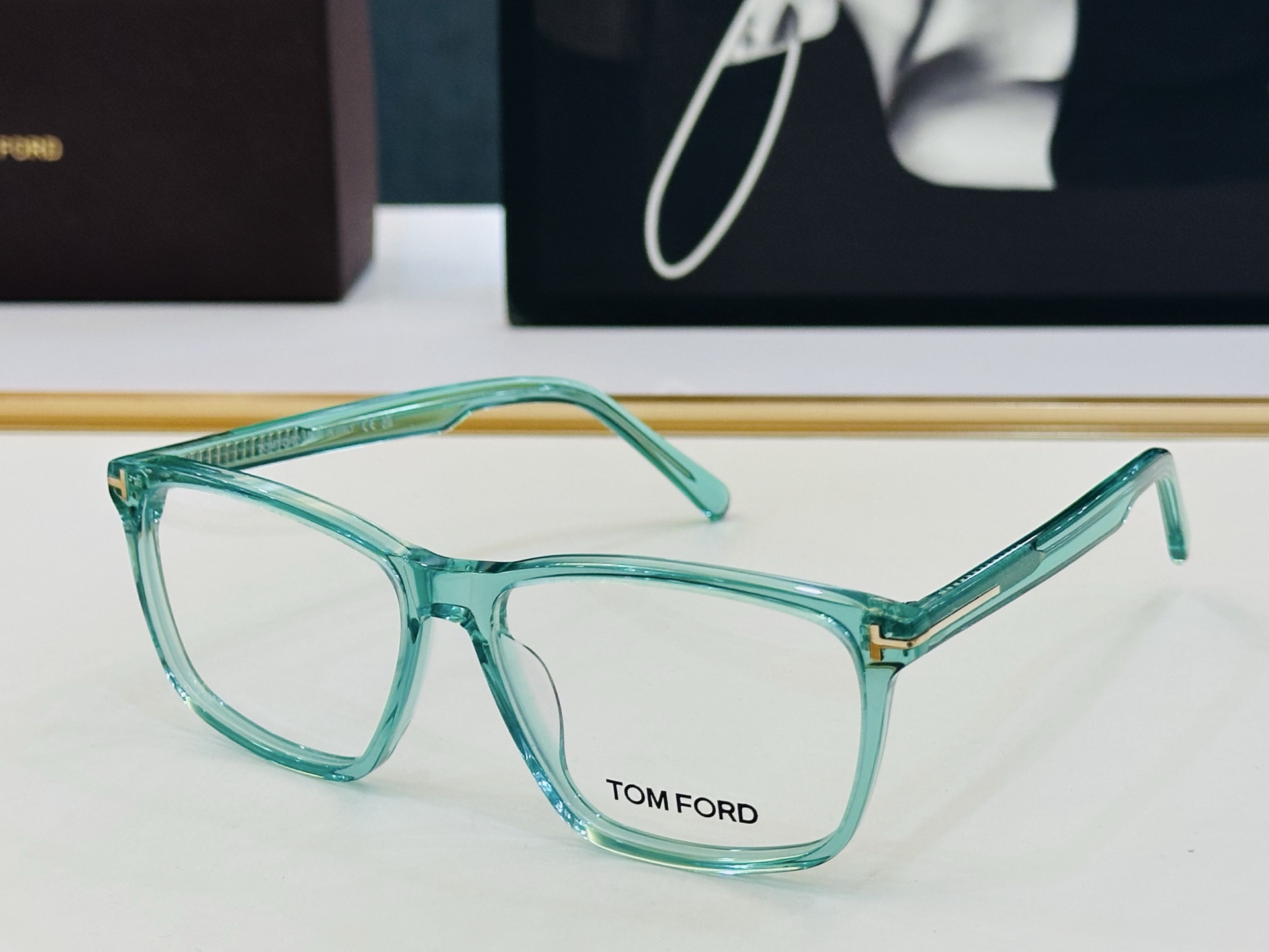 🔺TOM FOR*🔻 汤姆家 官网新款 FT5959 Size：56口16-145 经典时尚 🔝🔝Z采用