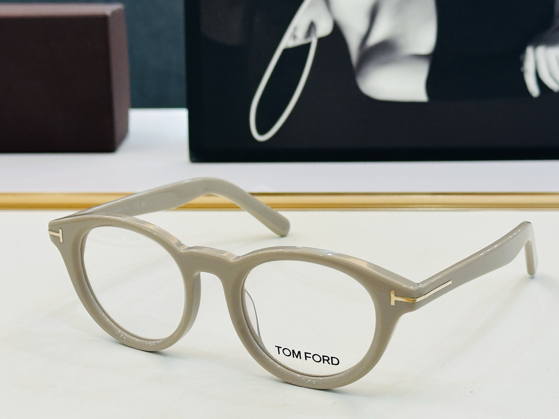 🔺TOM FOR*🔻 汤姆家 官网新款 FT5931 Size：50口21-145 经典时尚 🔝🔝Z采用