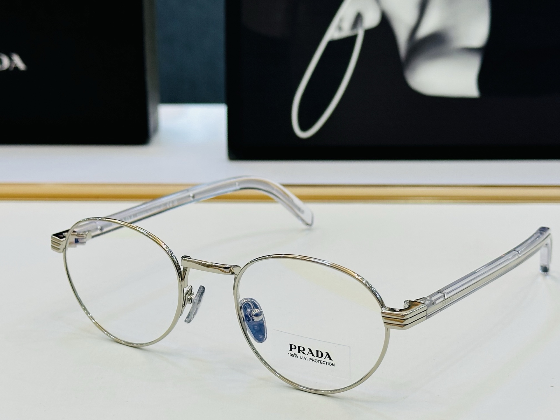 🔺PRAD*🔻普家 PR C53V Size：52口22-145 眼镜系列堪称精湛制作 彰显独特个 一最