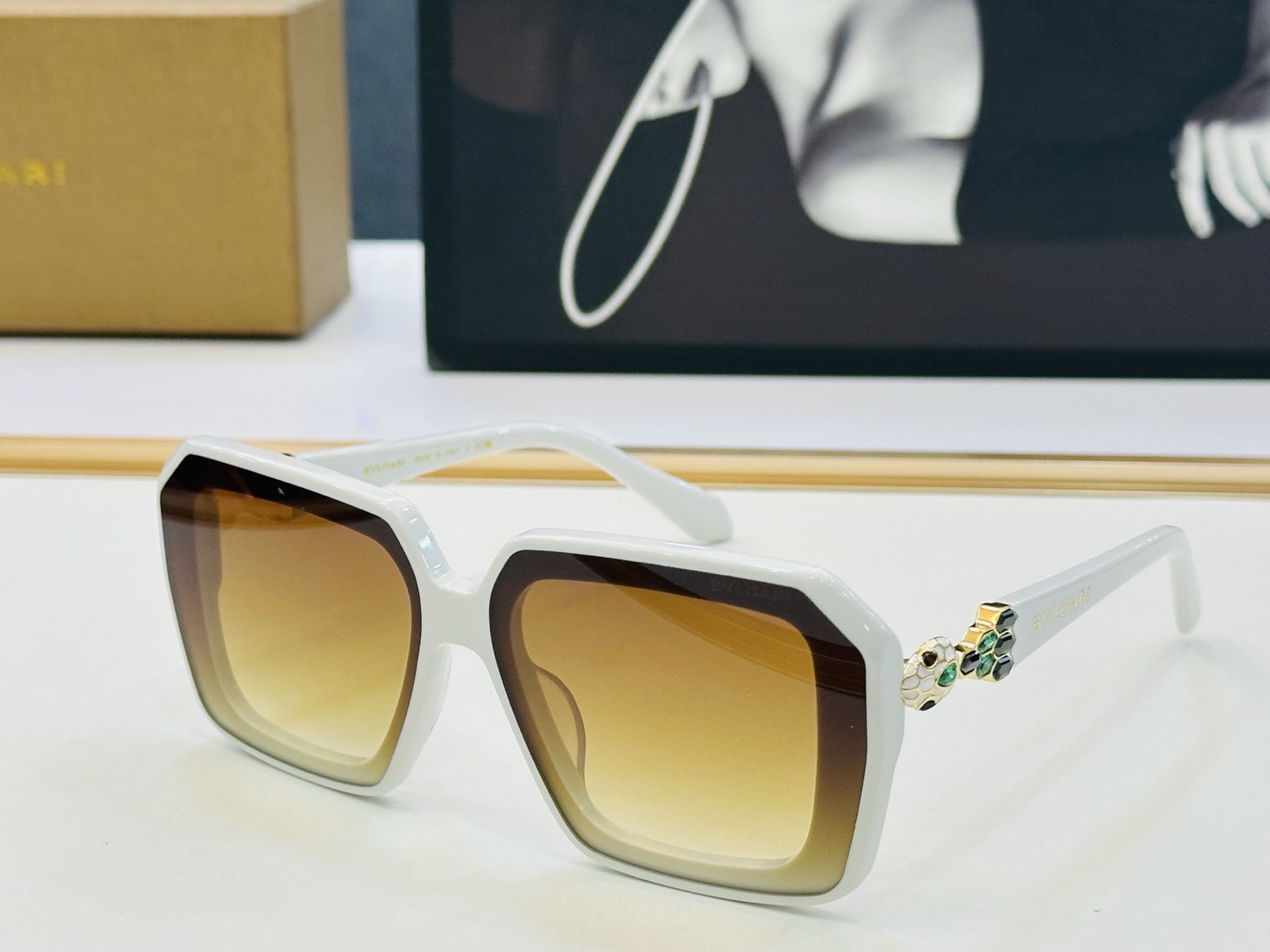 🆕款 官网同售 宝格家 BV1806LU 👍 Size ：51口20-145 绝对要买😎品质非常完美 b