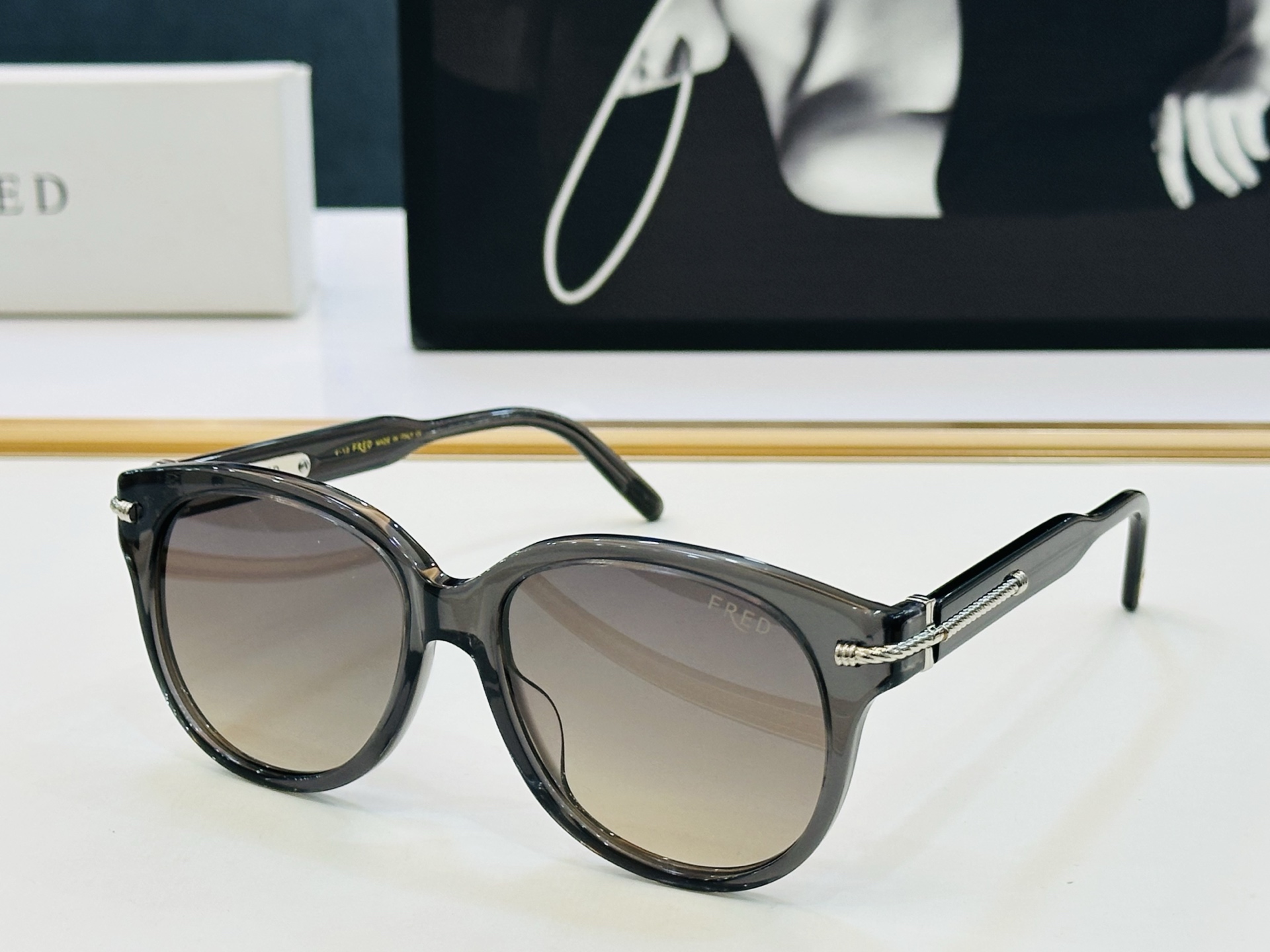 🔺FRED🔻法兰 FG40077 Size：54口19-145 醒目品牌logo扣扣 🔝🔝b上脸超美 太