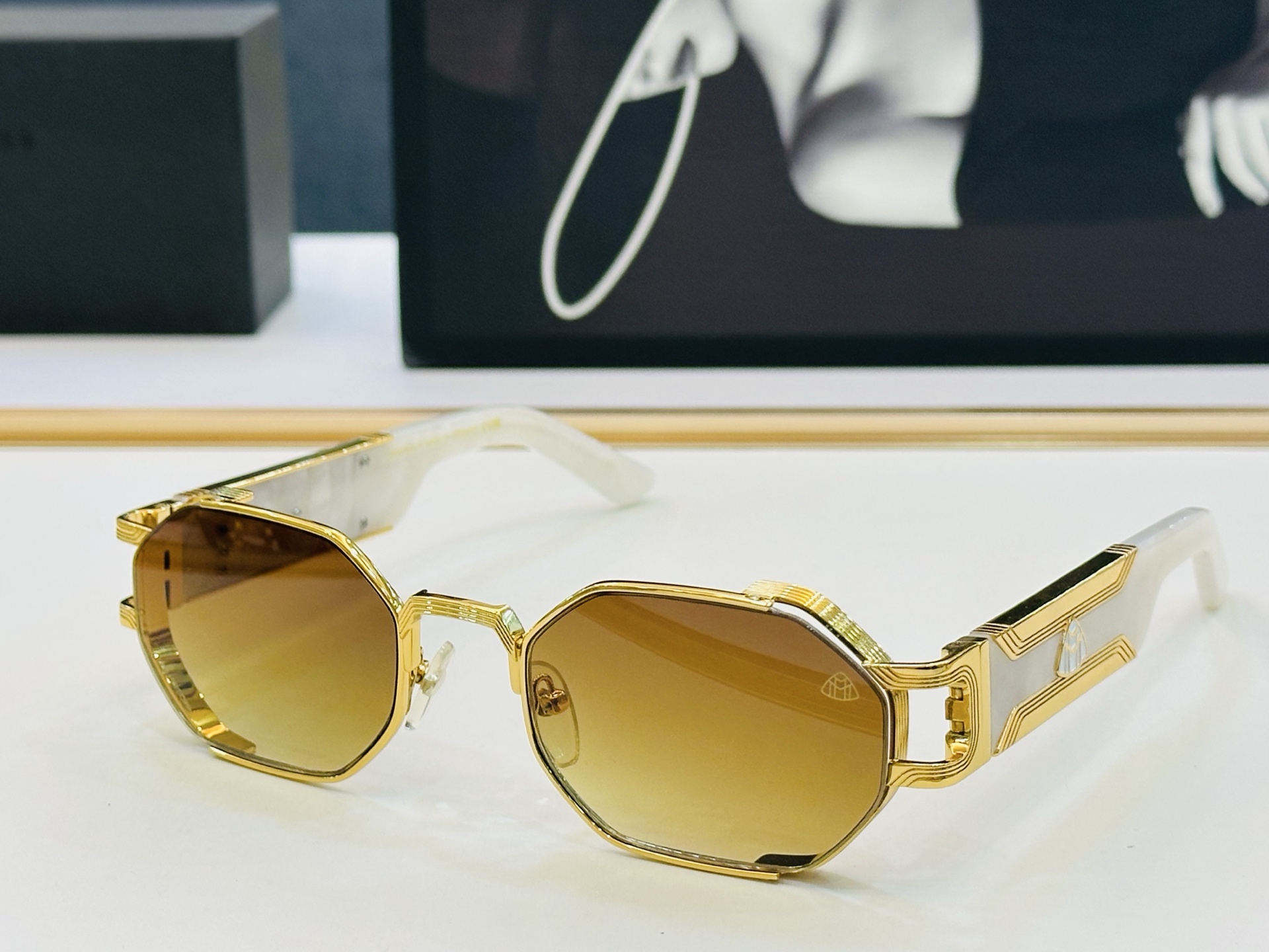 高品质 迈巴赫 🎉🎉做工精美💕💕MAYBAC*H Z158 Size：55口22-143 质感十足 b👍