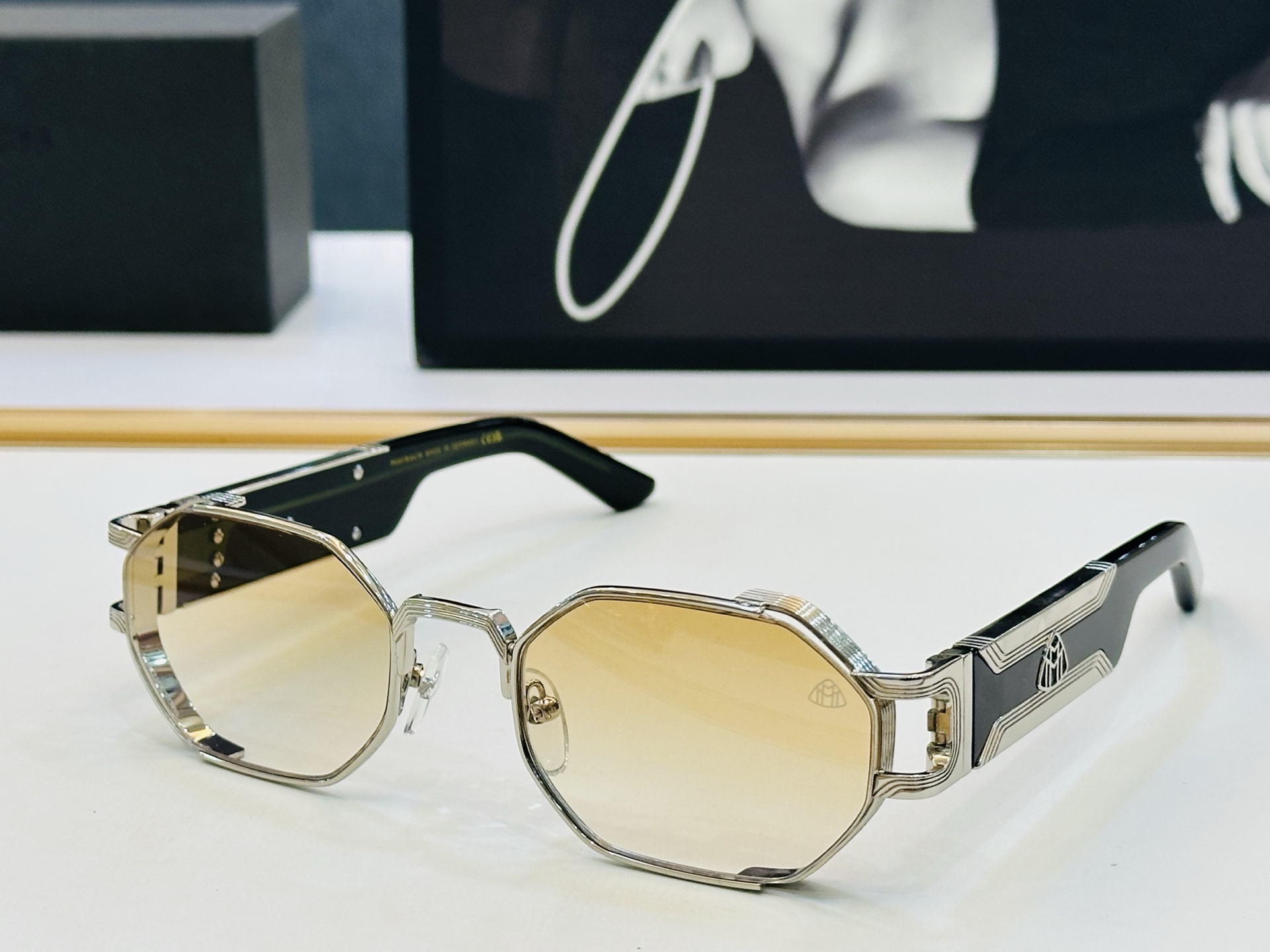 高品质 迈巴赫 🎉🎉做工精美💕💕MAYBAC*H Z158 Size：55口22-143 质感十足 b👍