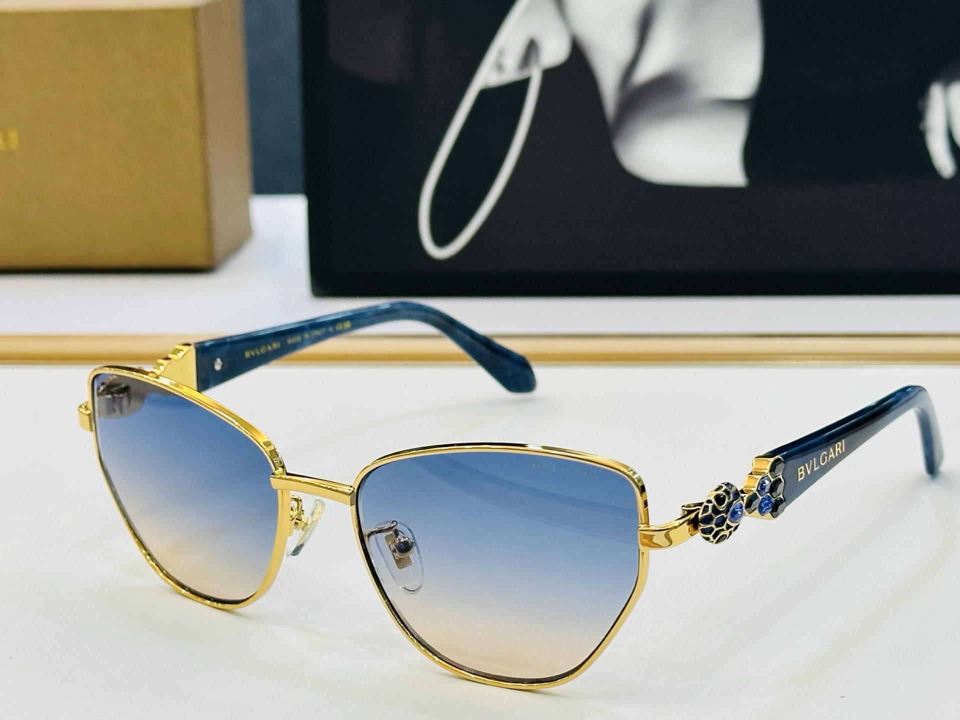 🆕款 官网同售 宝格家 BV1809LU 👍 Size ：56口17-145 绝对要买😎品质非常完美 b