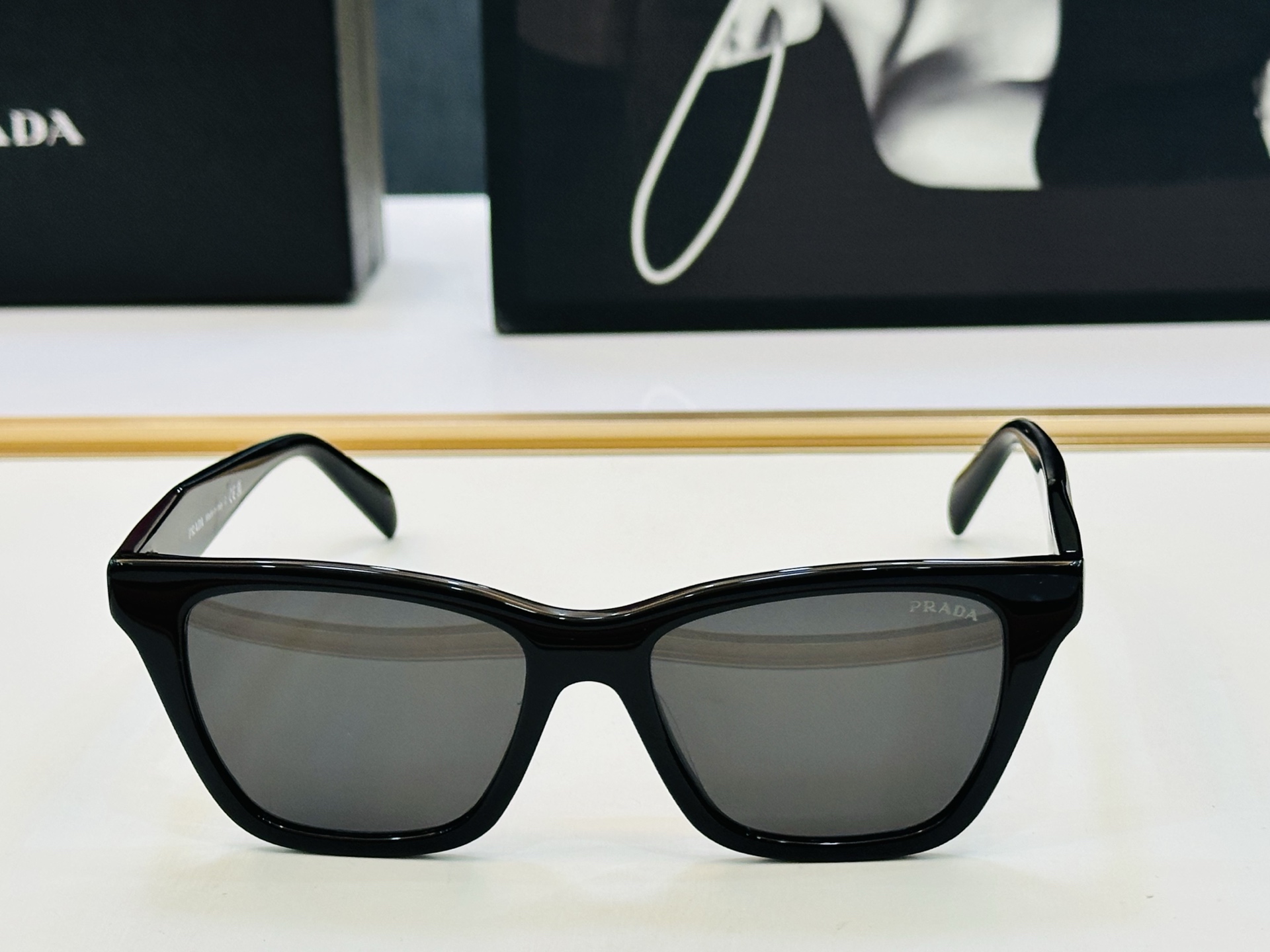 🔺PRAD*🔻普家 PR C07 Size：51口18-145 眼镜系列堪称精湛制作 彰显独特个 C最新