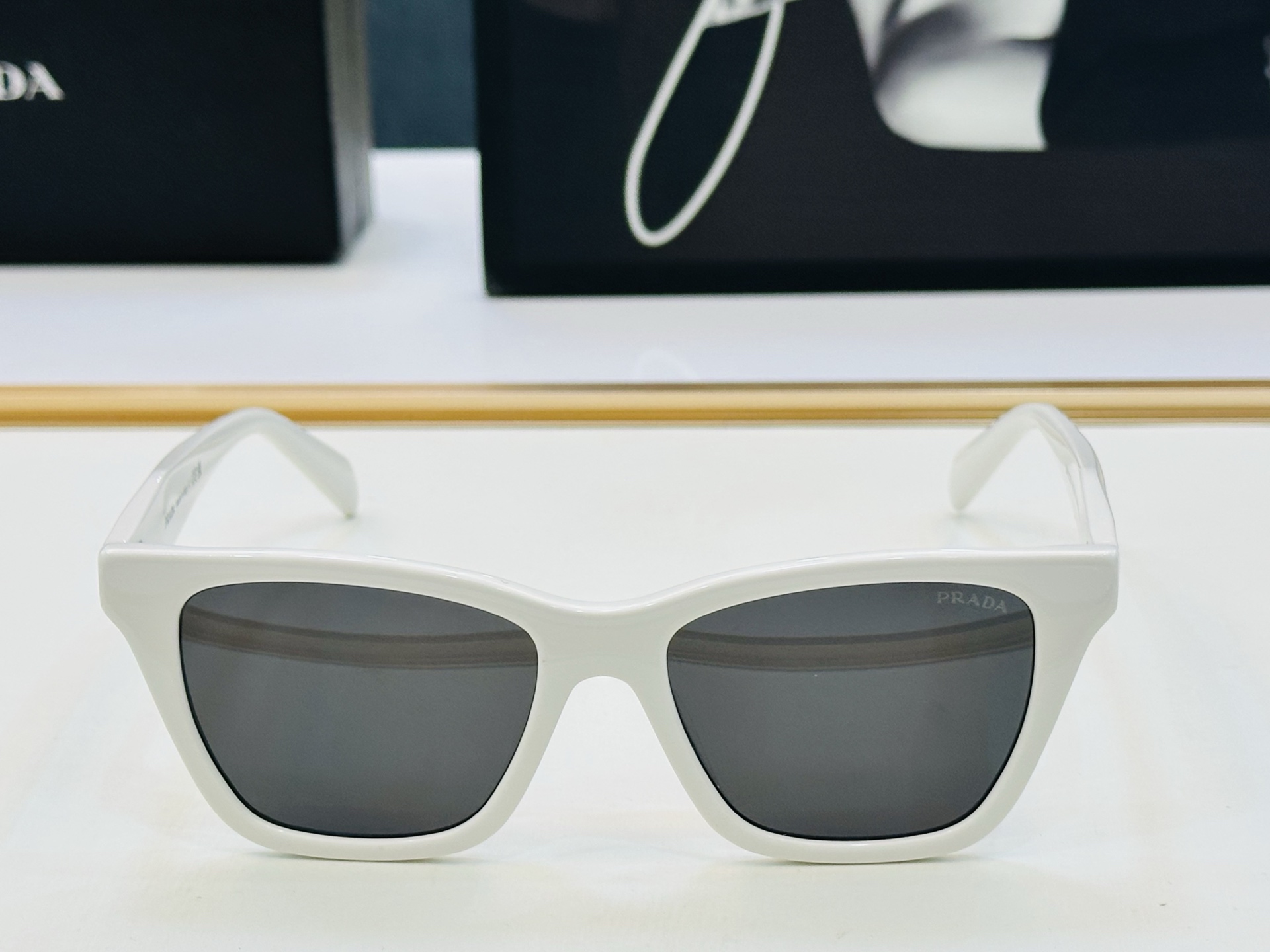 🔺PRAD*🔻普家 PR C07 Size：51口18-145 眼镜系列堪称精湛制作 彰显独特个 C最新