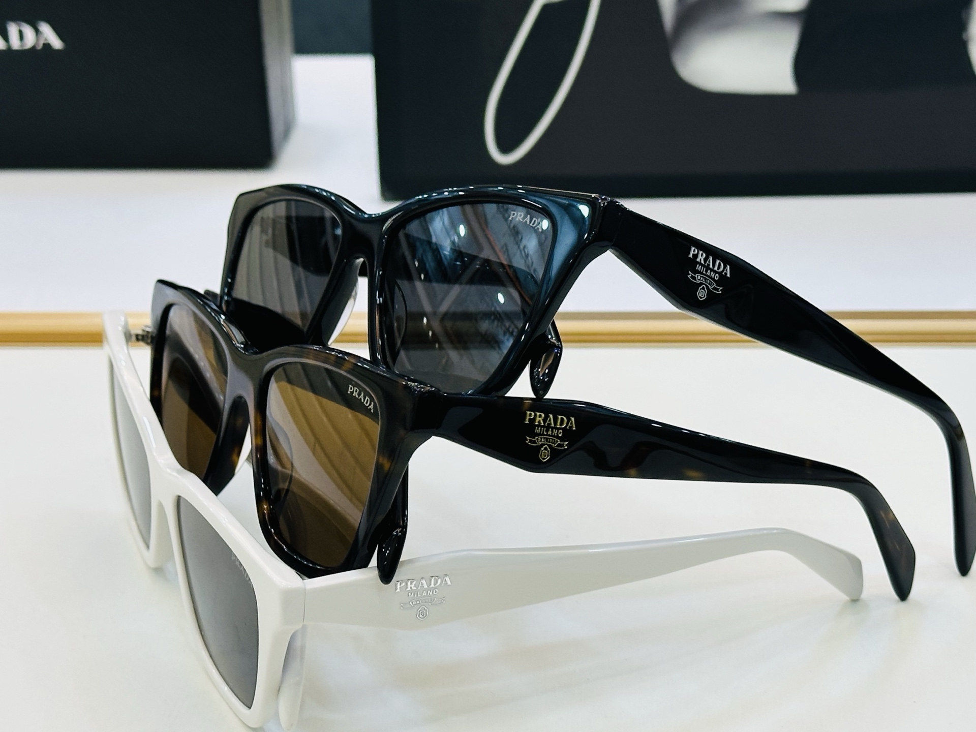 🔺PRAD*🔻普家 PR C07 Size：51口18-145 眼镜系列堪称精湛制作 彰显独特个 C最新