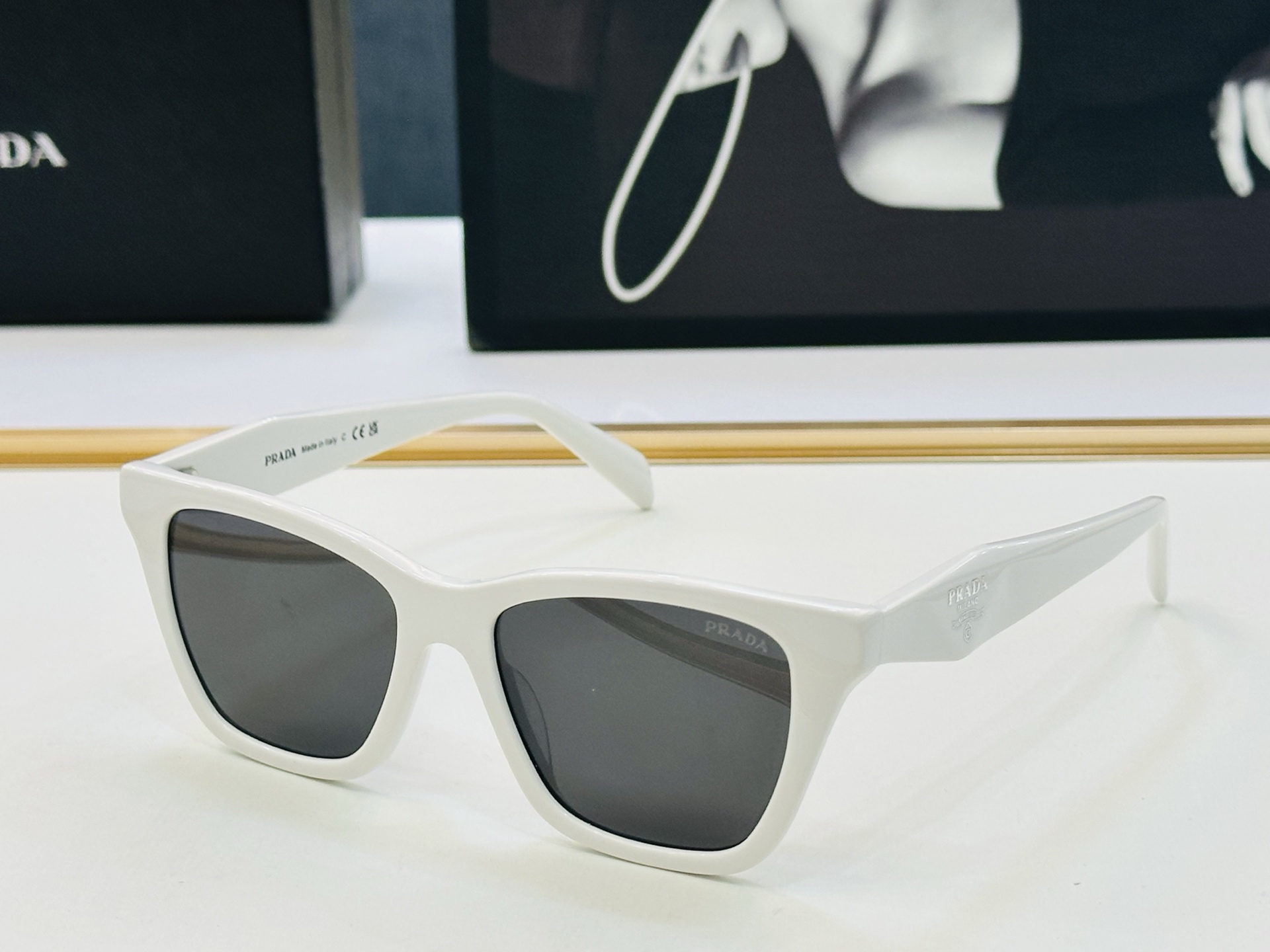 🔺PRAD*🔻普家 PR C07 Size：51口18-145 眼镜系列堪称精湛制作 彰显独特个 C最新