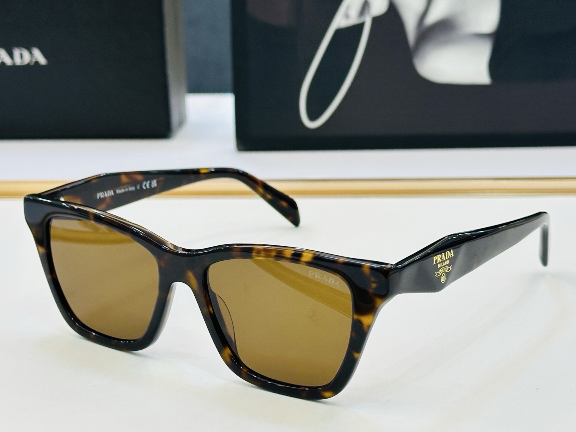 🔺PRAD*🔻普家 PR C07 Size：51口18-145 眼镜系列堪称精湛制作 彰显独特个 C最新