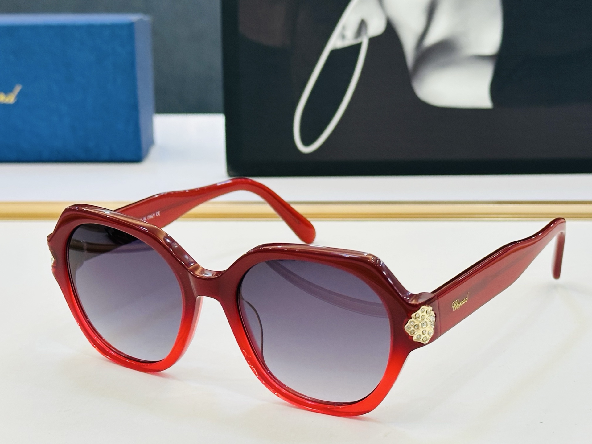 原版 ChoPard肖邦 MODEL: VCH333S Size：51口19-145 以现代时尚的设计风