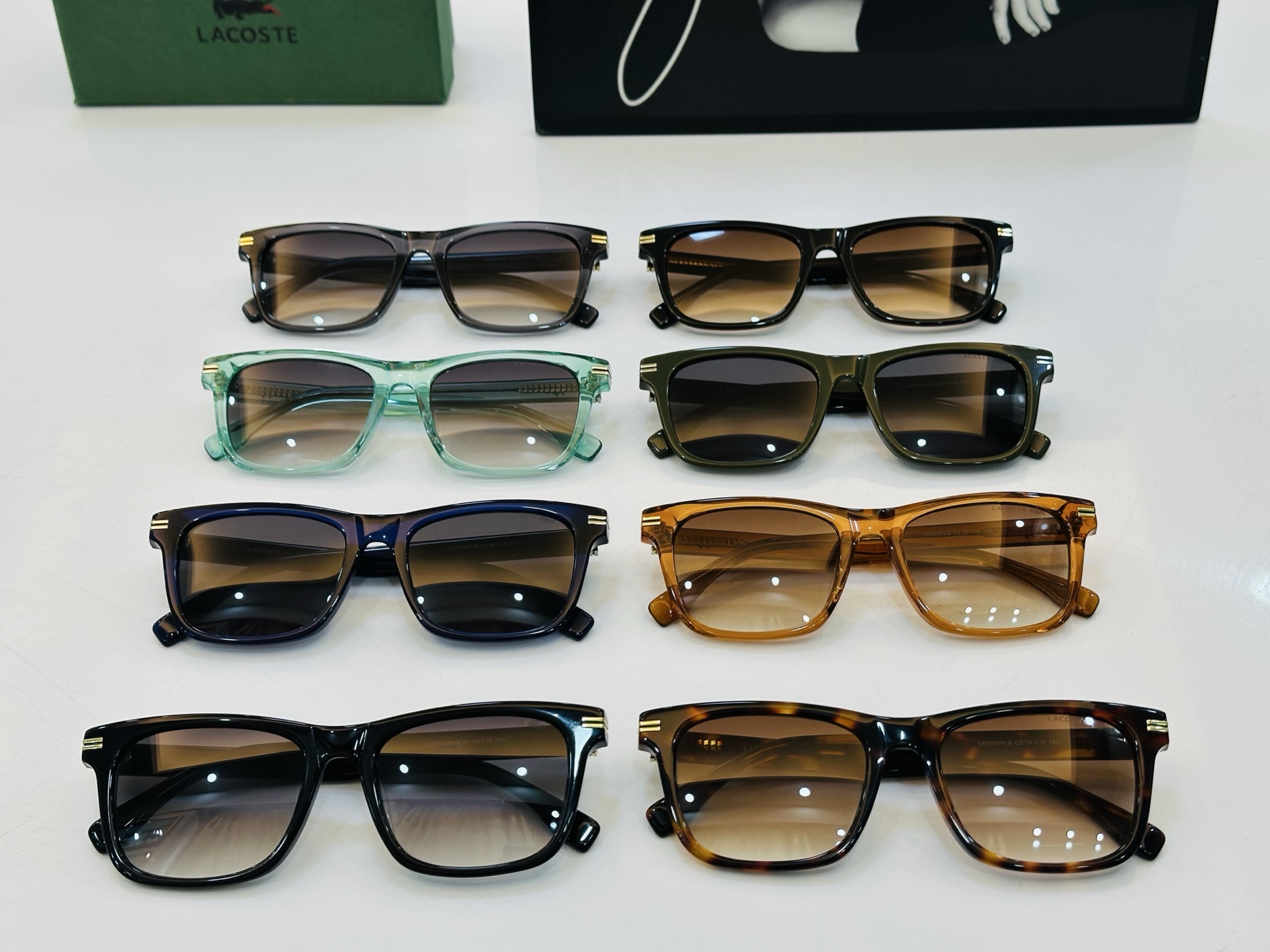 🆕 鳄鱼 LACOSTE 最新款L6050 Size：54口19-145 💫💫时尚舒适 💍Z超轻 太阳镜