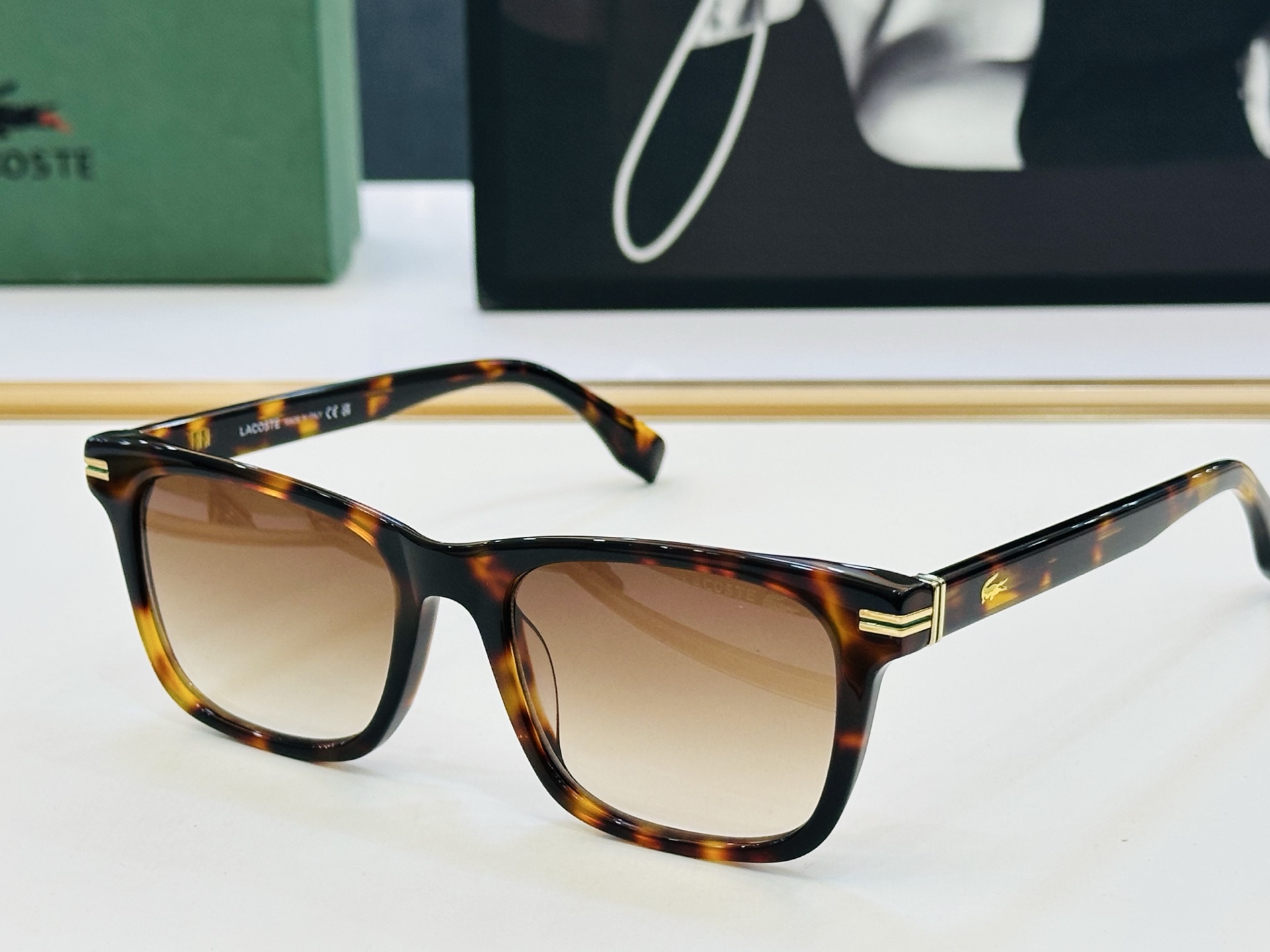 🆕 鳄鱼 LACOSTE 最新款L6050 Size：54口19-145 💫💫时尚舒适 💍Z超轻 太阳镜