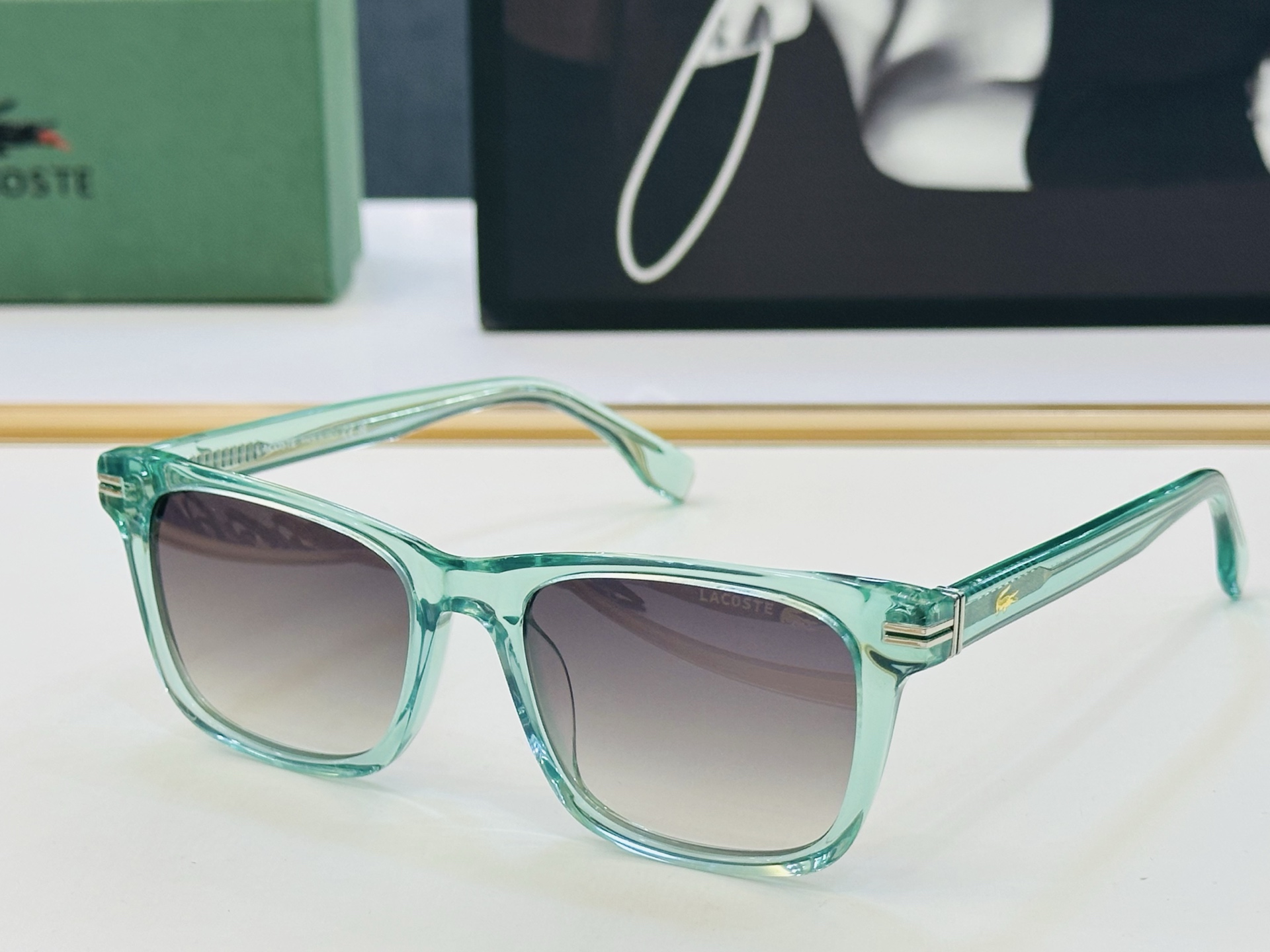 🆕 鳄鱼 LACOSTE 最新款L6050 Size：54口19-145 💫💫时尚舒适 💍Z超轻 太阳镜