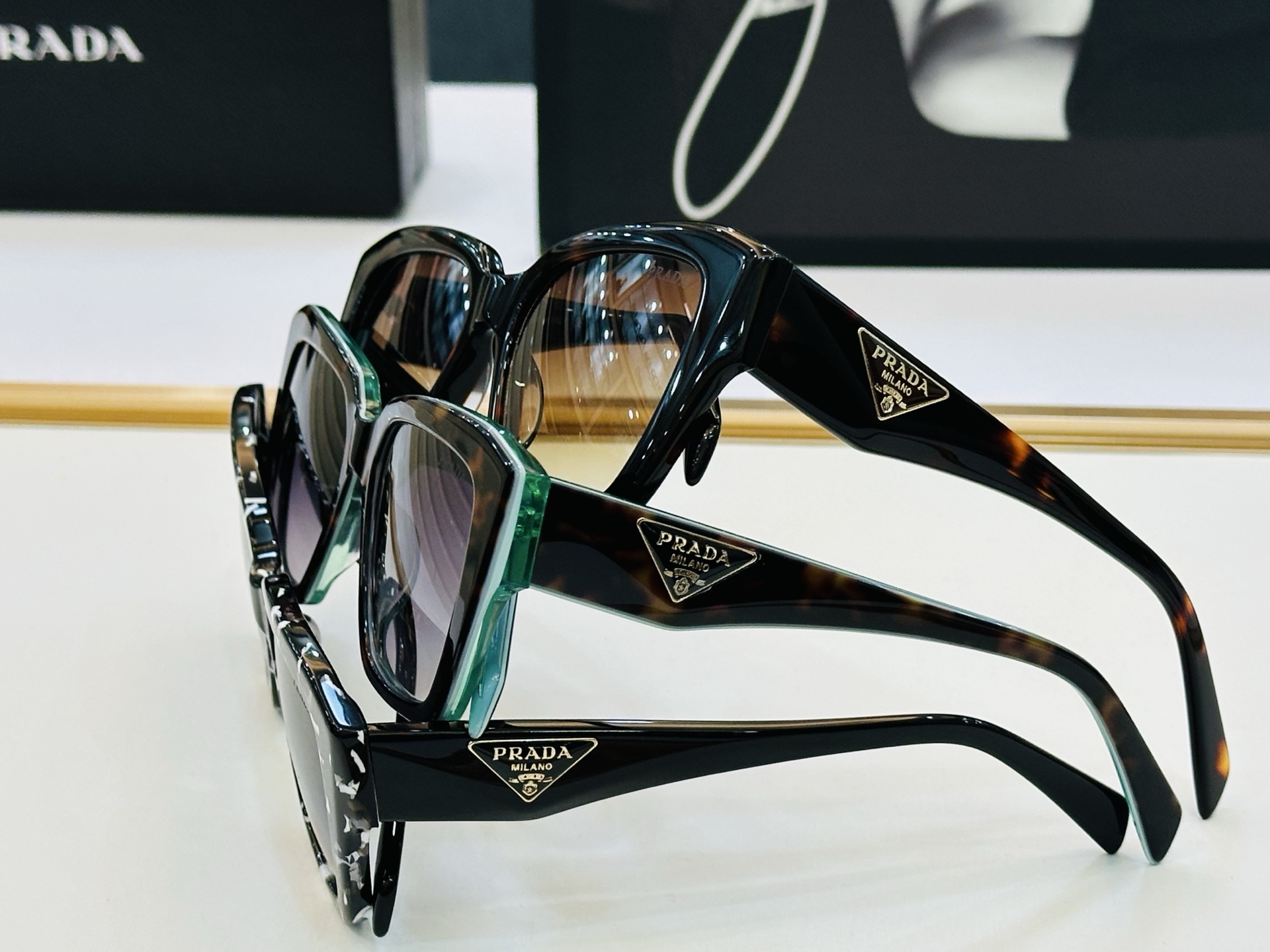 🔺PRAD*🔻普家 PR10ZV Size：53口19-145 眼镜系列堪称精湛制作 彰显独特个 Z最新