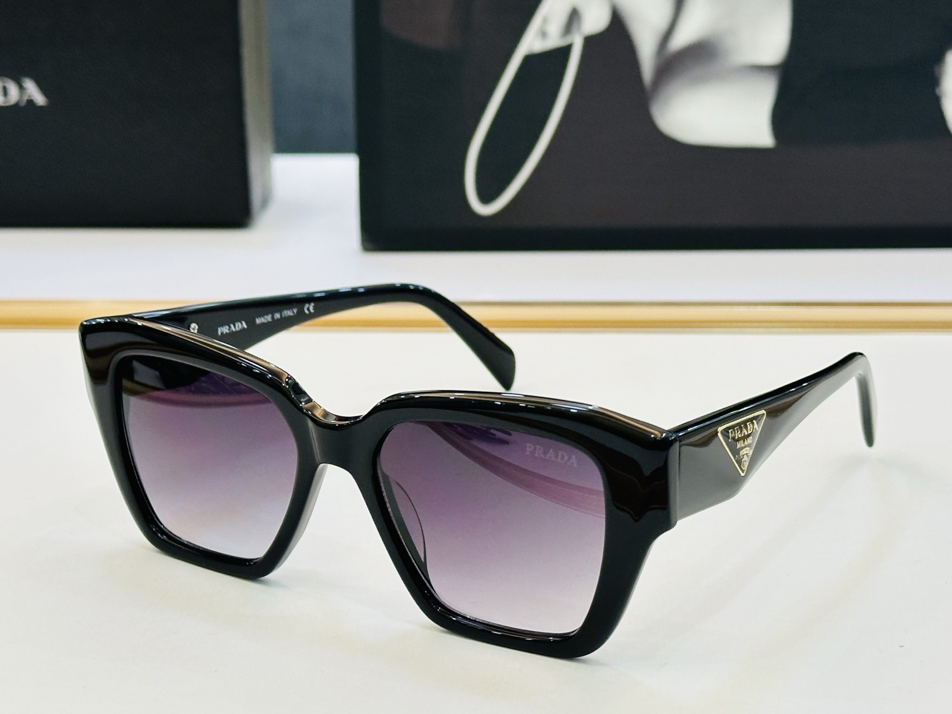 🔺PRAD*🔻普家 PR10ZV Size：53口19-145 眼镜系列堪称精湛制作 彰显独特个 Z最新