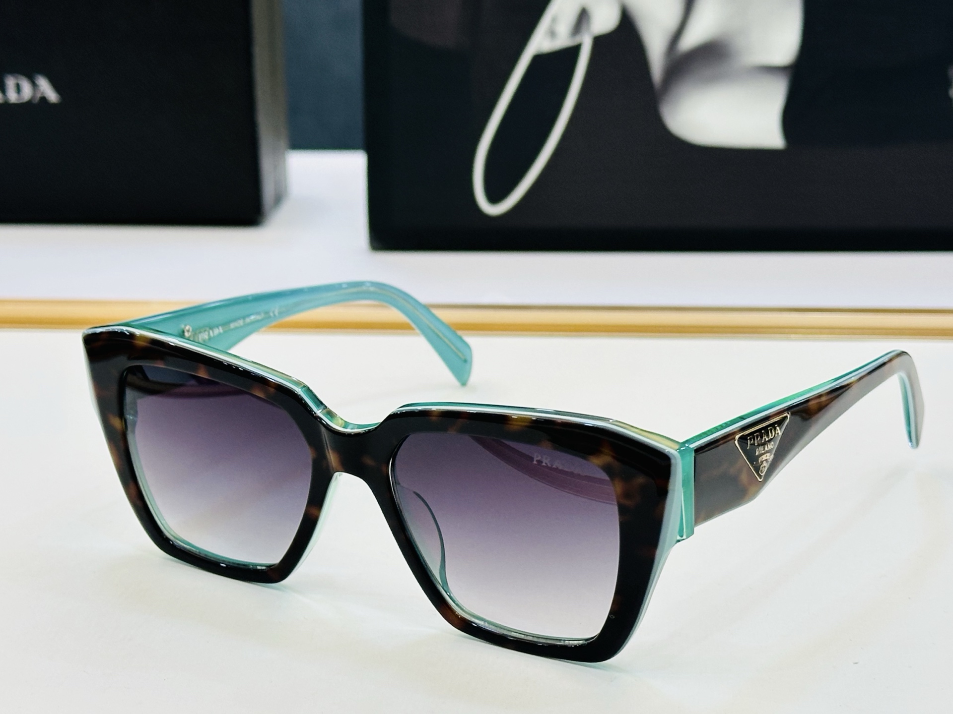 🔺PRAD*🔻普家 PR10ZV Size：53口19-145 眼镜系列堪称精湛制作 彰显独特个 Z最新