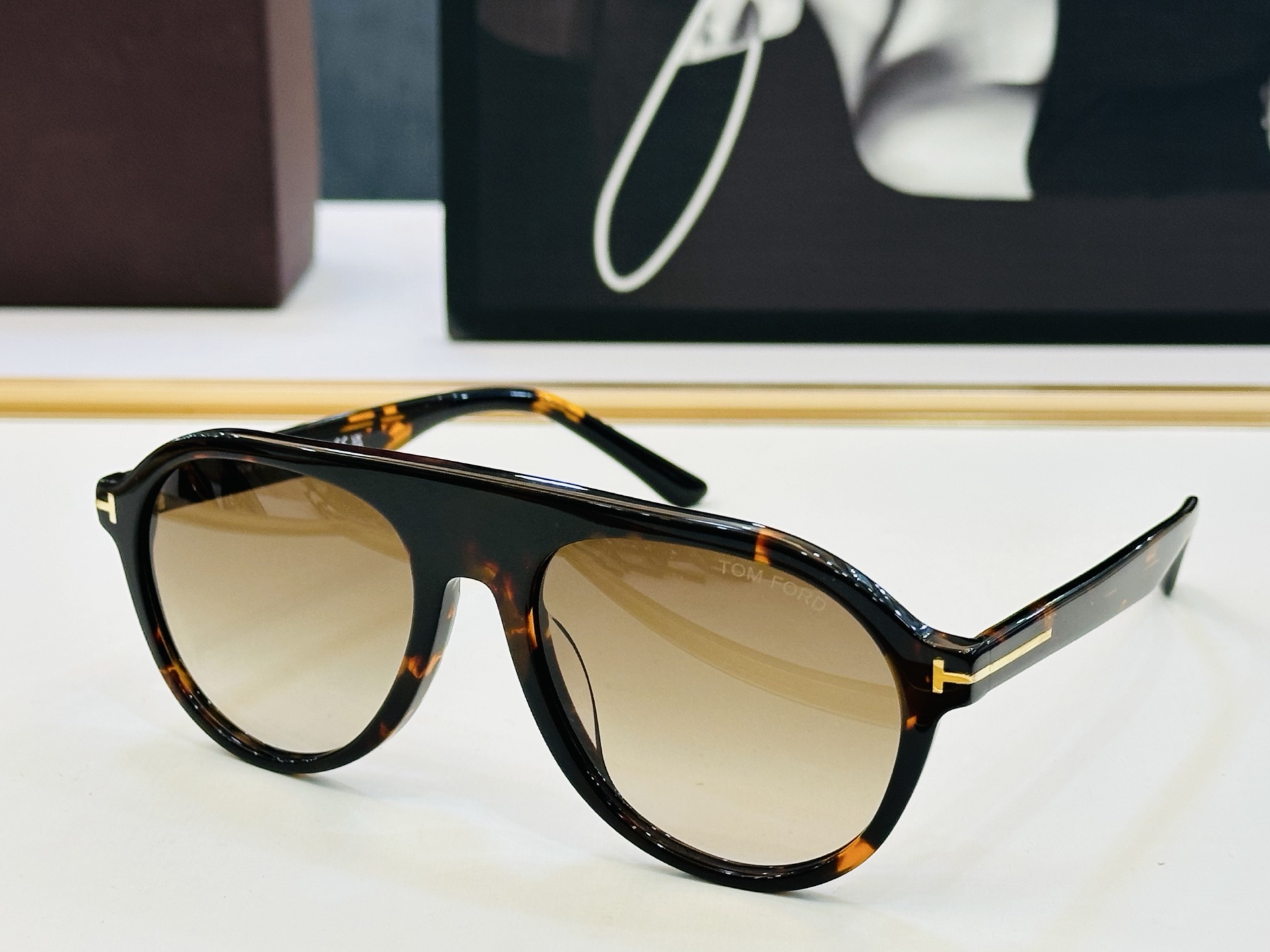 新款 🔺TOM FOR*🔻 汤姆家 官网新款 FT1047 Size：54口18-145 经典时尚 C🔝