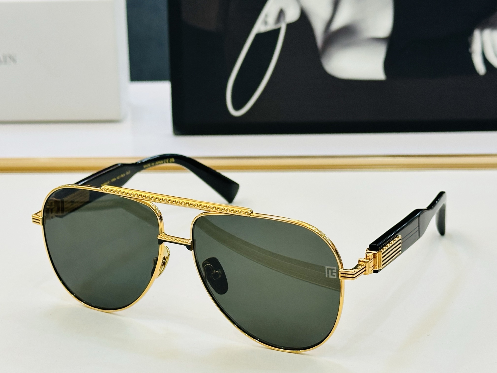 🆕 Balmain巴尔曼🌞男女款太阳镜 内镀蓝膜 B-159A Size：60口14-140 🇨🇳🇨🇳🇨