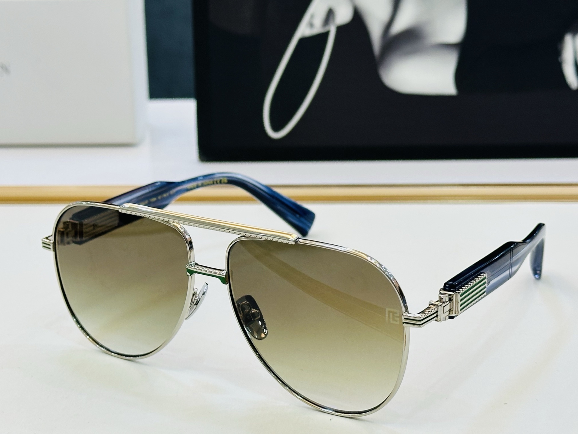 🆕 Balmain巴尔曼🌞男女款太阳镜 内镀蓝膜 B-159A Size：60口14-140 🇨🇳🇨🇳🇨