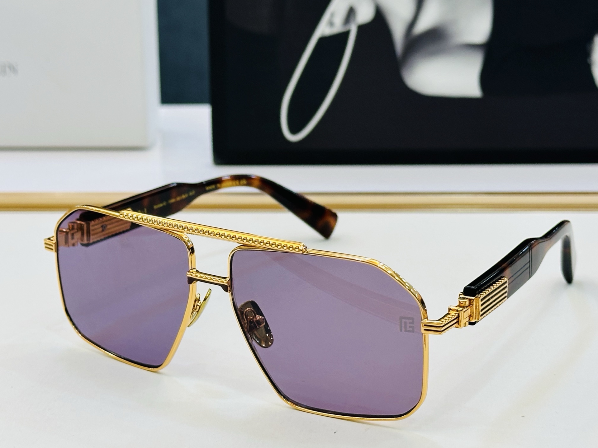 🆕 Balmain巴尔曼🌞男女款太阳镜 内镀蓝膜 B-158A Size：60口14-140 🇨🇳🇨🇳🇨