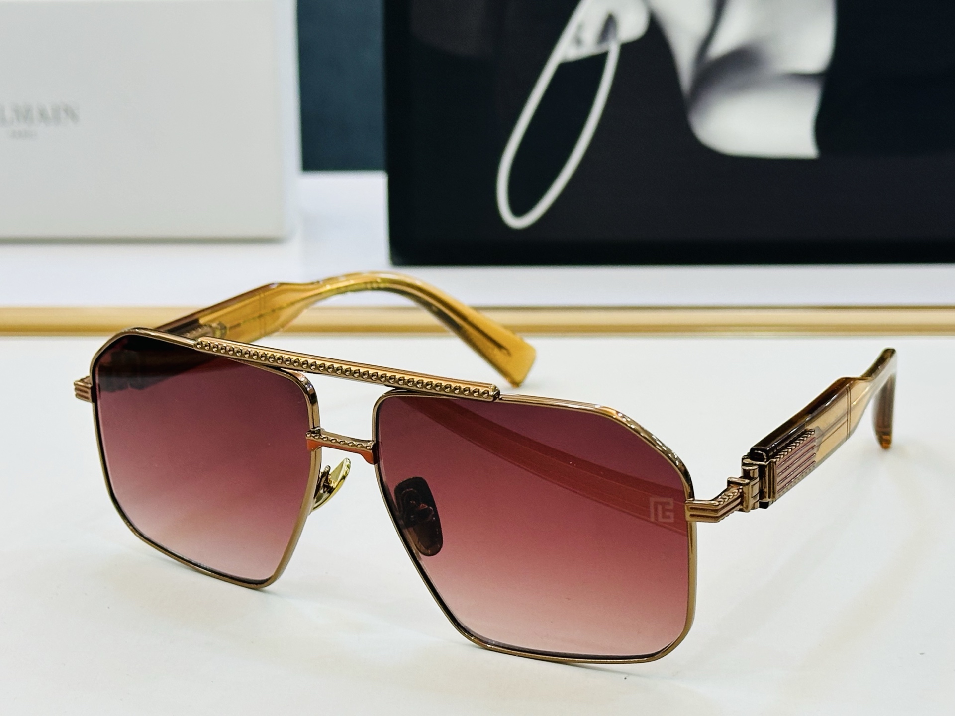 🆕 Balmain巴尔曼🌞男女款太阳镜 内镀蓝膜 B-158A Size：60口14-140 🇨🇳🇨🇳🇨