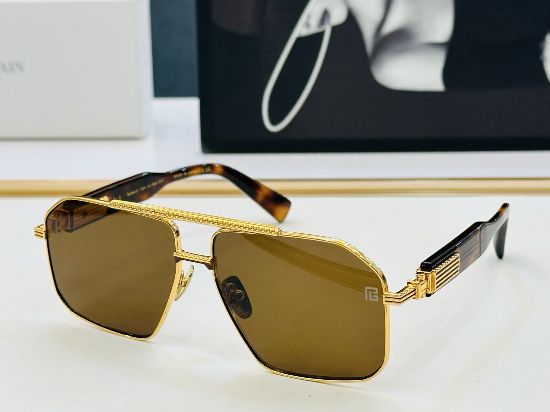 🆕 Balmain巴尔曼🌞男女款太阳镜 内镀蓝膜 B-158A Size：60口14-140 🇨🇳🇨🇳🇨