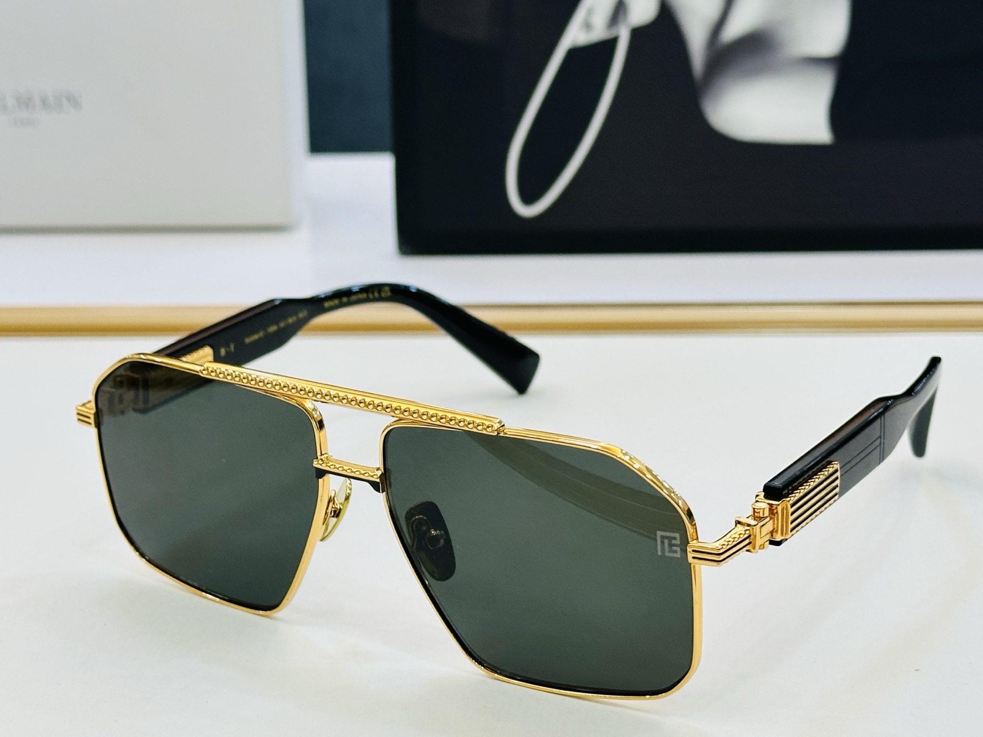 🆕 Balmain巴尔曼🌞男女款太阳镜 内镀蓝膜 B-158A Size：60口14-140 🇨🇳🇨🇳🇨