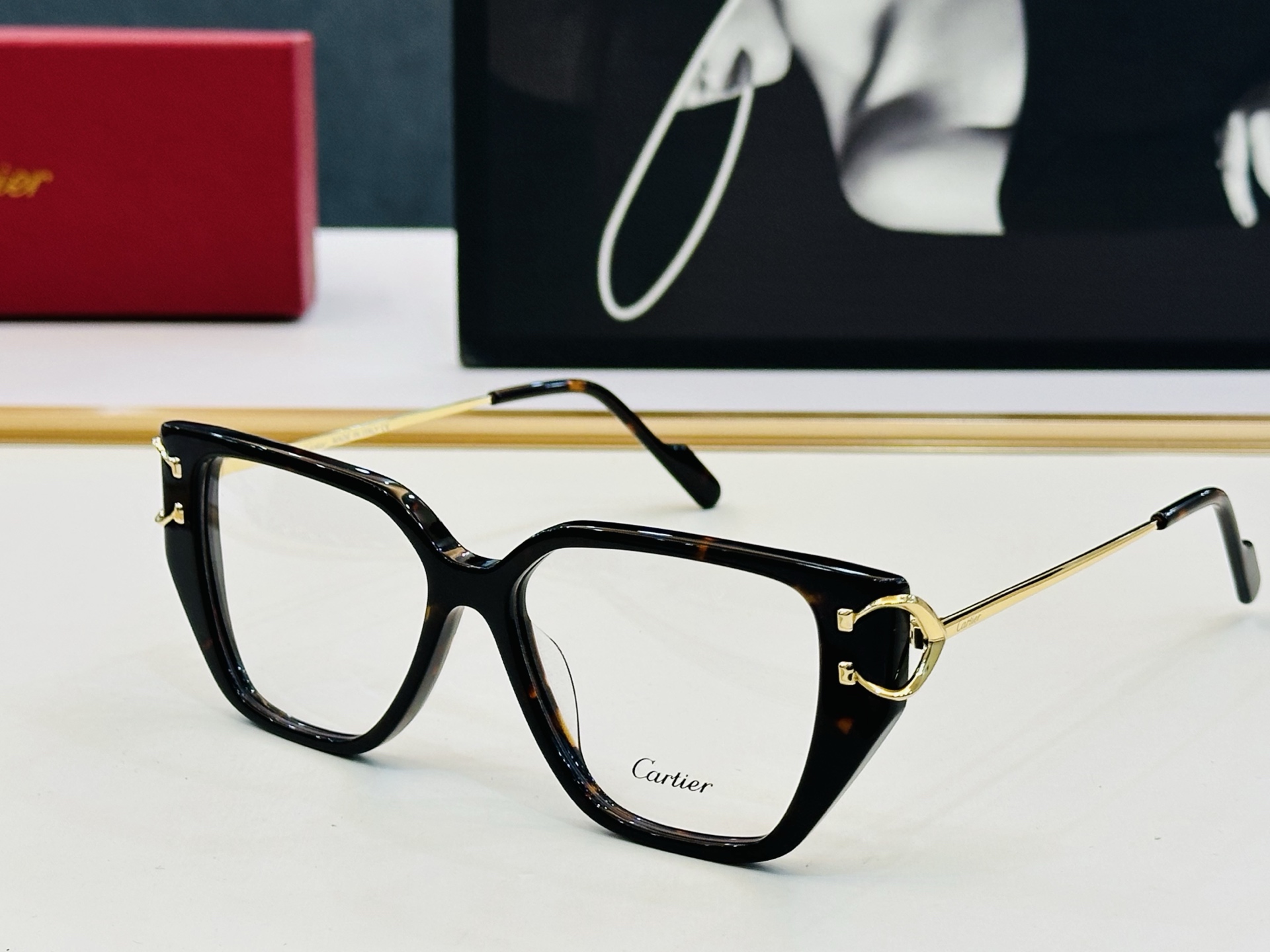 Cartie* 卡家 太阳镜 CT0588O Size：54口15-145 电镀工艺精湛气质十足！L男女