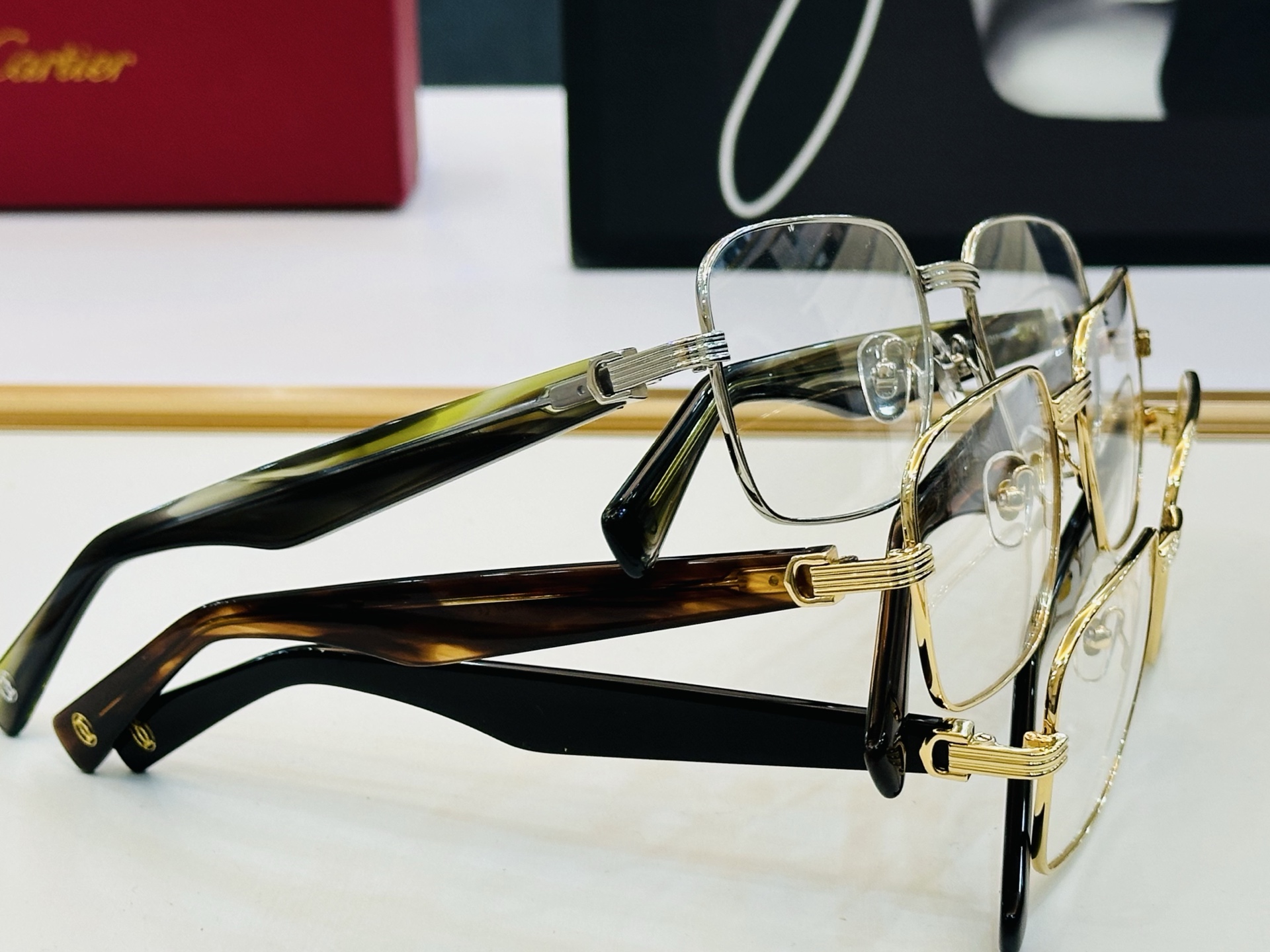 Cartie* 卡家 太阳镜 CT0538S Size：54口17-145 电镀工艺精湛气质十足！L配光