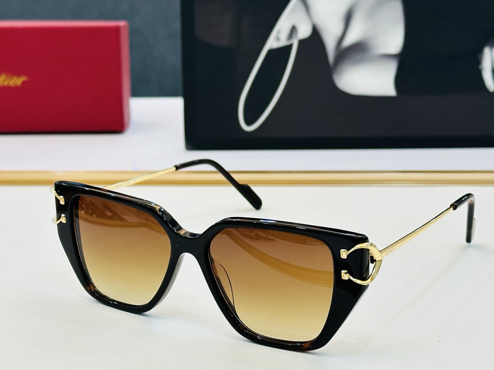 Cartie* 卡家 太阳镜 CT0588O Size：54口15-145 电镀工艺精湛气质十足！L男女