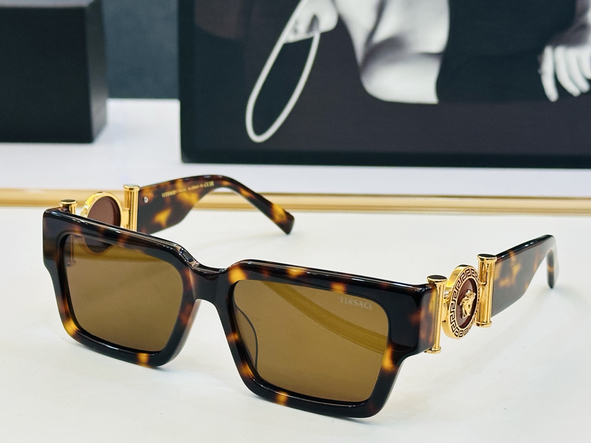 ❤️❤️范思家 VERSACE✨✨✨MODEL：VE6818 Size：57口17-138 ✨Y有范