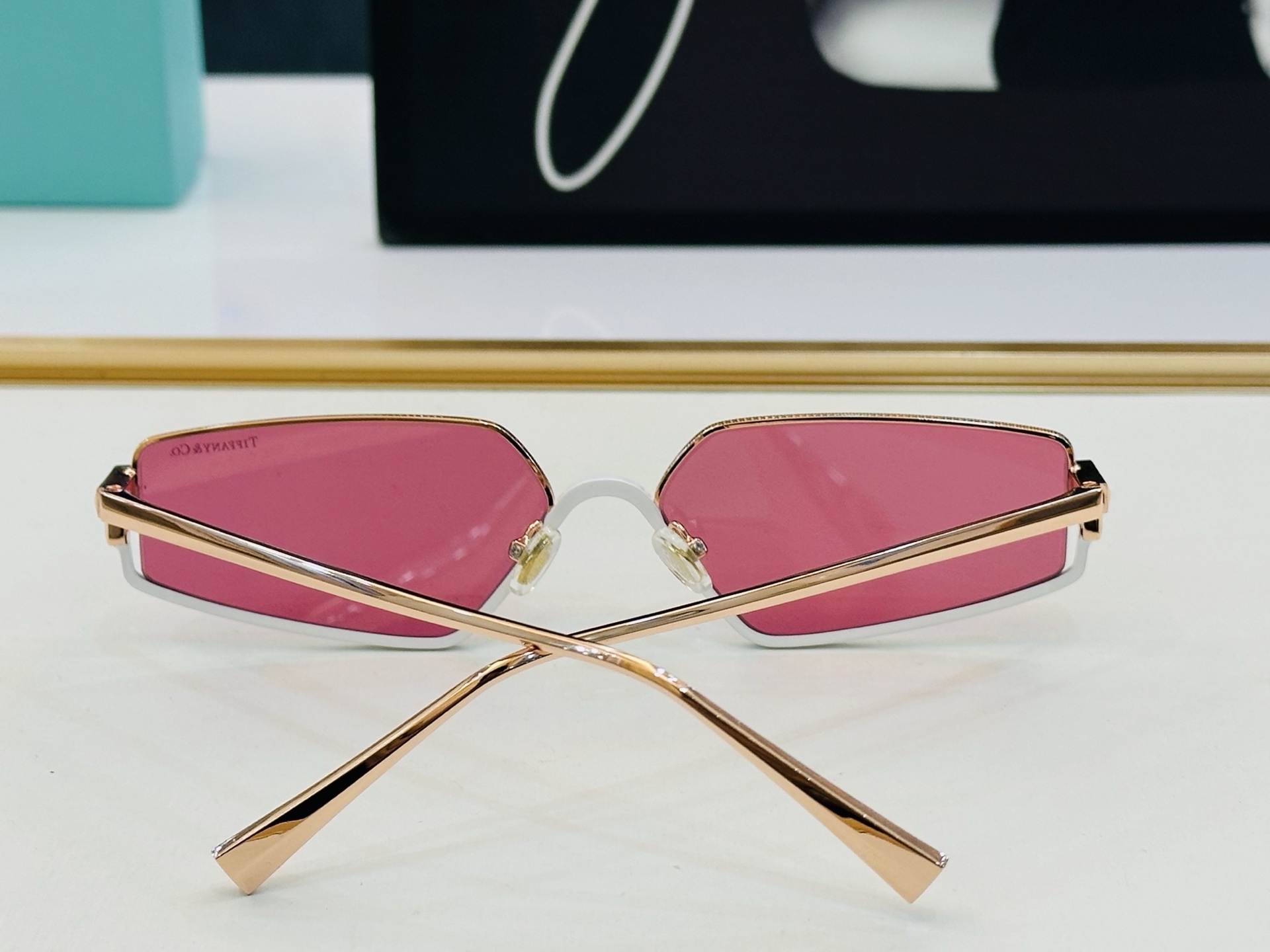 蒂芙家 Tiffany & CO. TF3113KB Size：61口13-142 时尚太阳镜架 👍K多