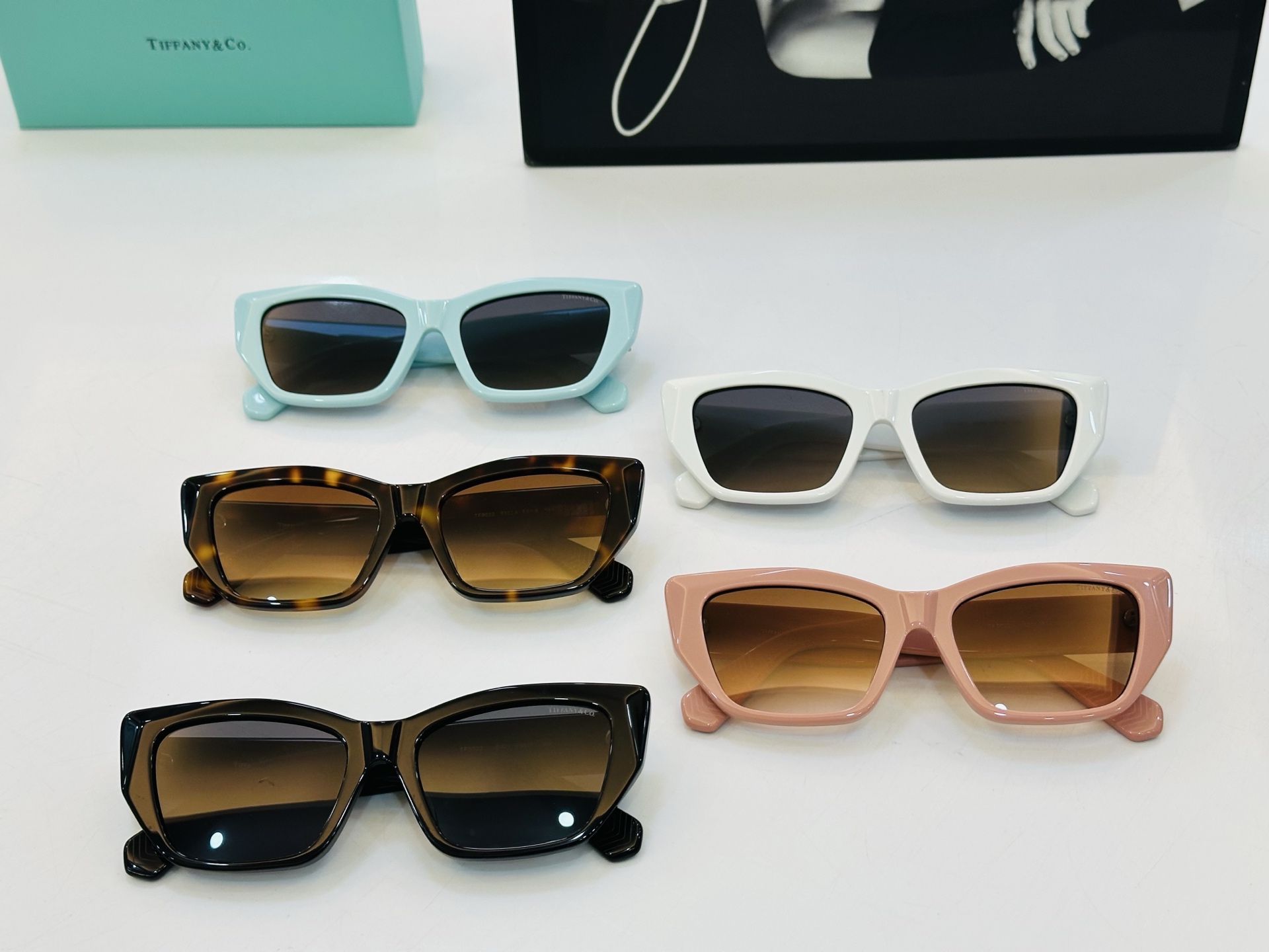 蒂芙家 Tiffany & CO. TF5022 Size：55口18-145 时尚太阳镜架 👍b多色可