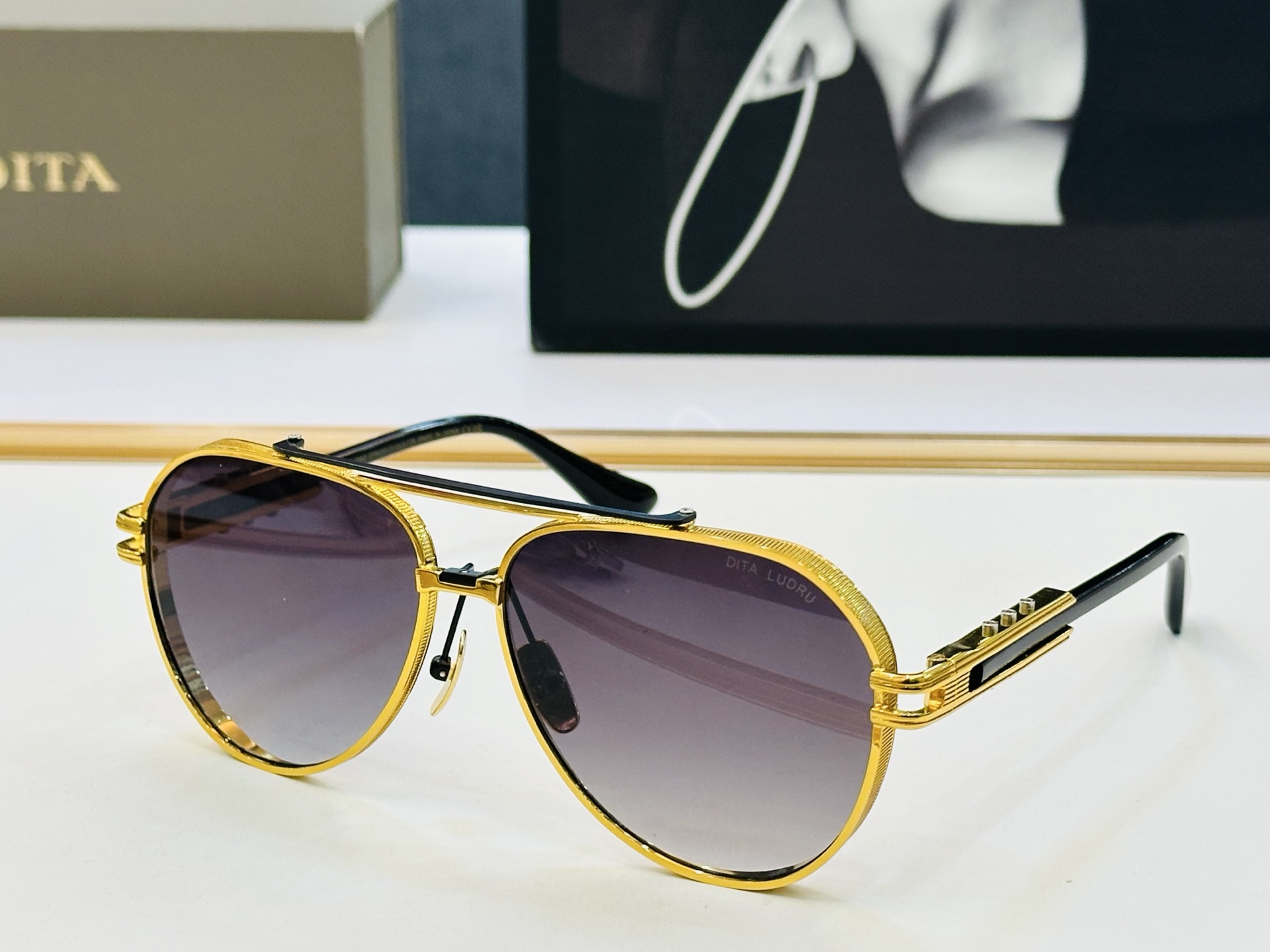 官网款 DlT* 迪塔 DTS436 Size：61口14-142 意大利最新原单货 [得意][得意]男