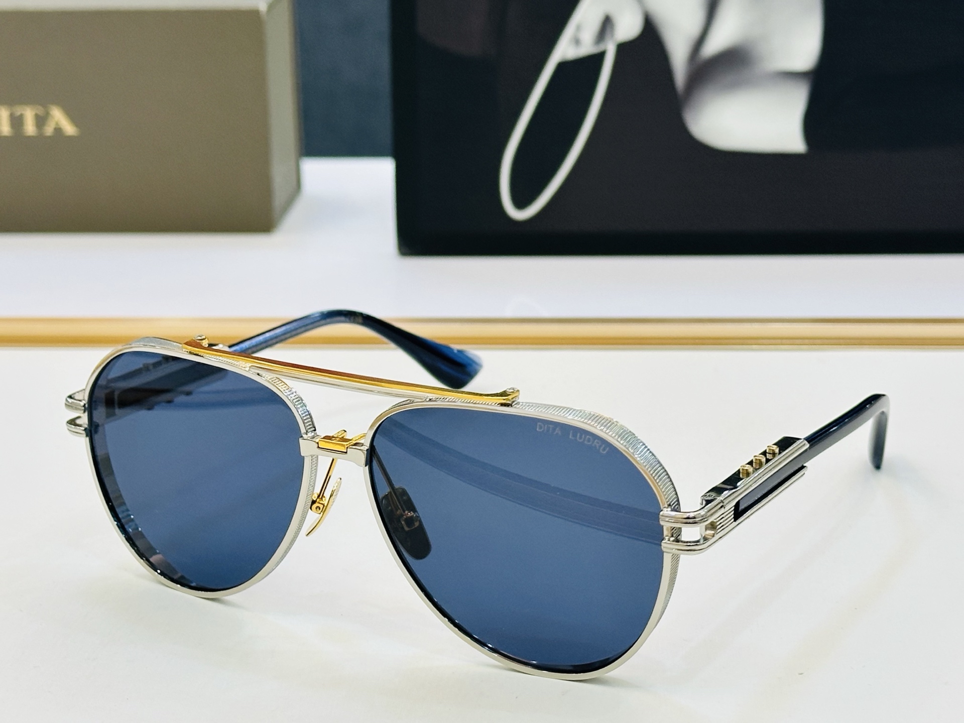 官网款 DlT* 迪塔 DTS436 Size：61口14-142 意大利最新原单货 [得意][得意]男