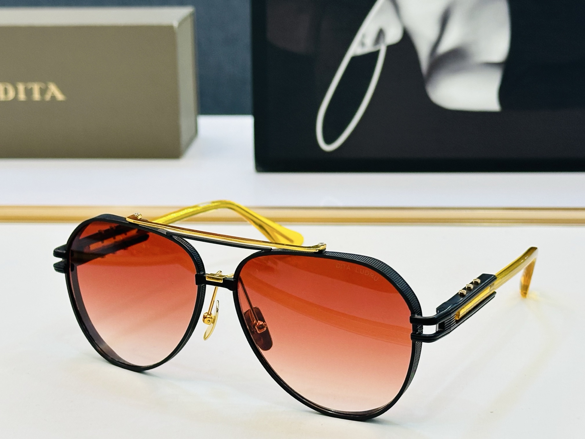 官网款 DlT* 迪塔 DTS436 Size：61口14-142 意大利最新原单货 [得意][得意]男