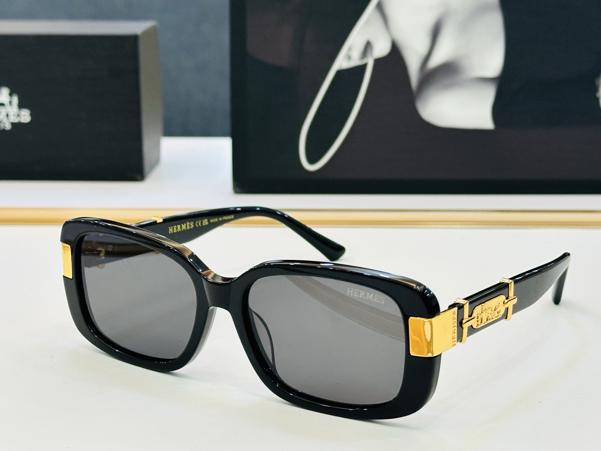 [玫瑰]爱马仕 网红款 9705 Size：56口17-140 👏🎉超级经典 高品质墨镜🎈色][色] b